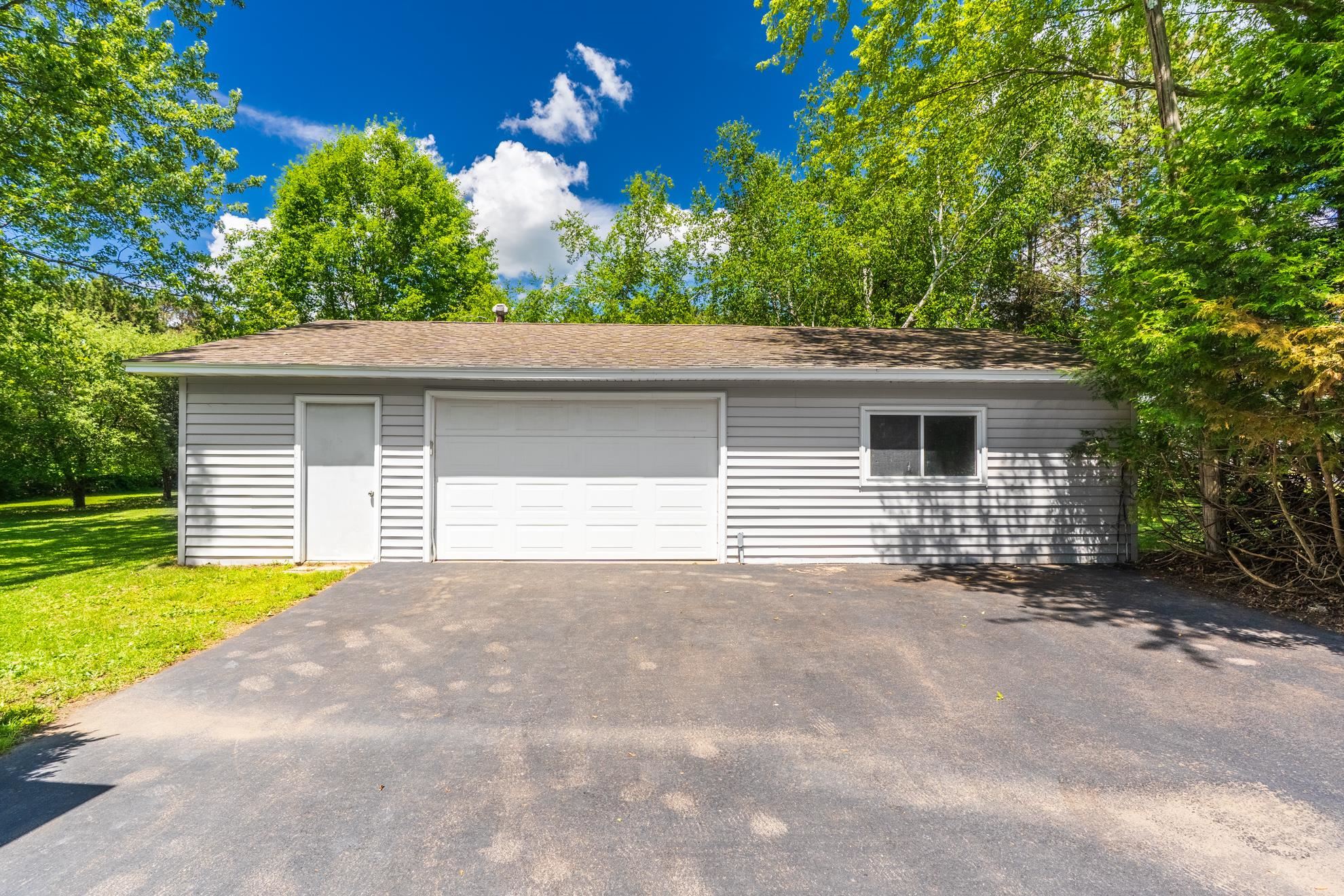 5600 N 32ND AVENUE, Wausau, Wisconsin 54401, 3 Bedrooms Bedrooms, ,1 BathroomBathrooms,Residential,For Sale,5600 N 32ND AVENUE,22602929