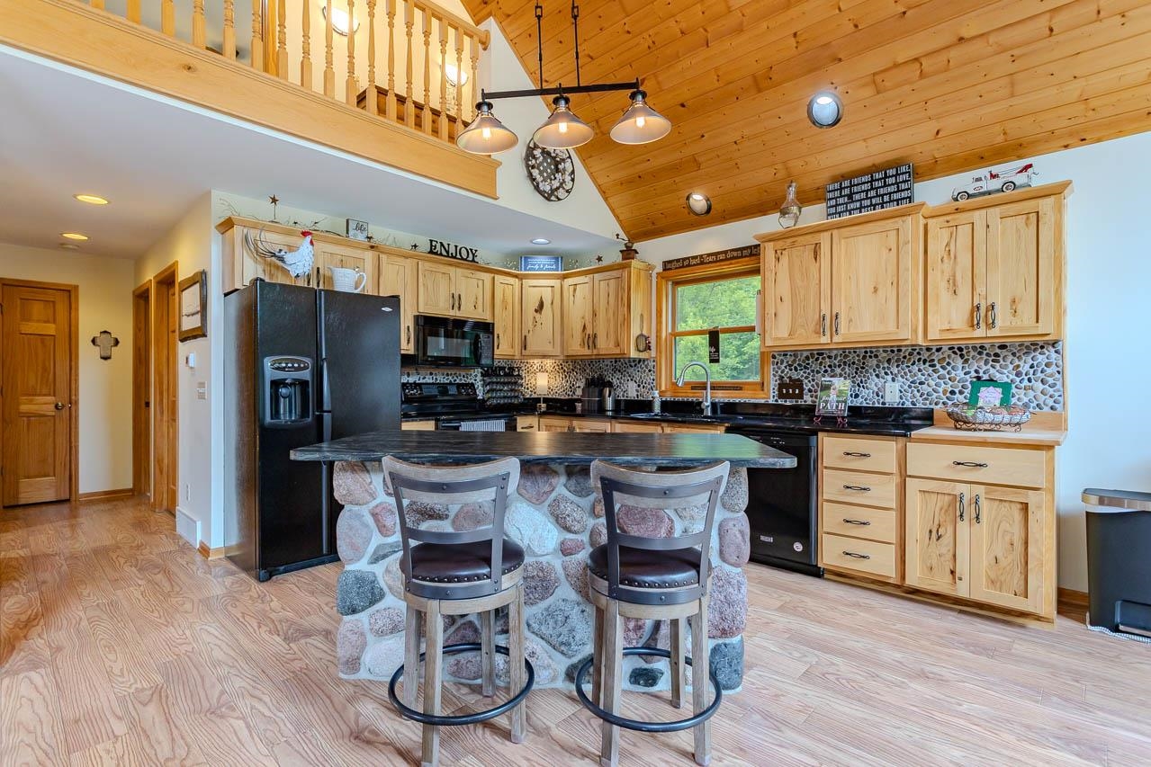 161008 GRANITE ROAD, Wausau, Wisconsin 54403, 5 Bedrooms Bedrooms, ,4 BathroomsBathrooms,Residential,For Sale,161008 GRANITE ROAD,22602932