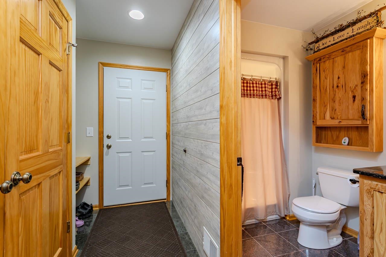 161008 GRANITE ROAD, Wausau, Wisconsin 54403, 5 Bedrooms Bedrooms, ,4 BathroomsBathrooms,Residential,For Sale,161008 GRANITE ROAD,22602932