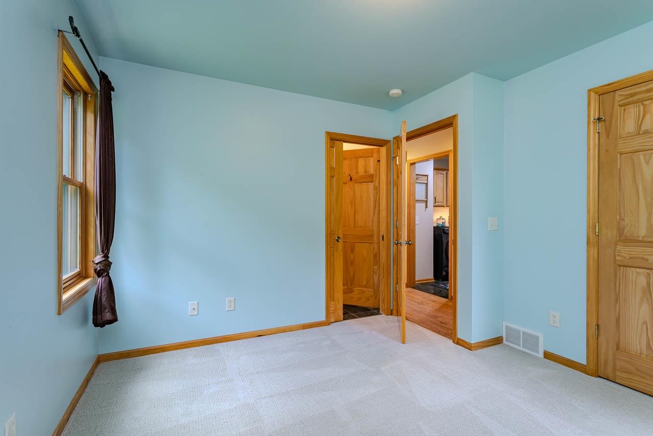 161008 GRANITE ROAD, Wausau, Wisconsin 54403, 5 Bedrooms Bedrooms, ,4 BathroomsBathrooms,Residential,For Sale,161008 GRANITE ROAD,22602932