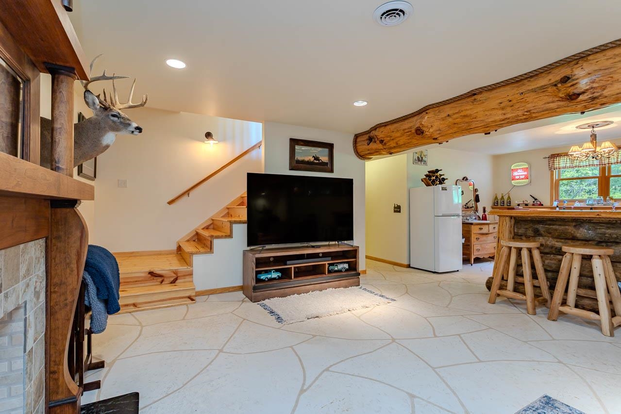 161008 GRANITE ROAD, Wausau, Wisconsin 54403, 5 Bedrooms Bedrooms, ,4 BathroomsBathrooms,Residential,For Sale,161008 GRANITE ROAD,22602932