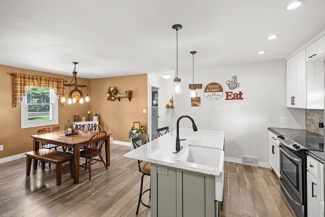 143561 COUNTY ROAD NN, Marathon, Wisconsin 54448, 3 Bedrooms Bedrooms, ,1 BathroomBathrooms,Residential,For Sale,143561 COUNTY ROAD NN,22602937