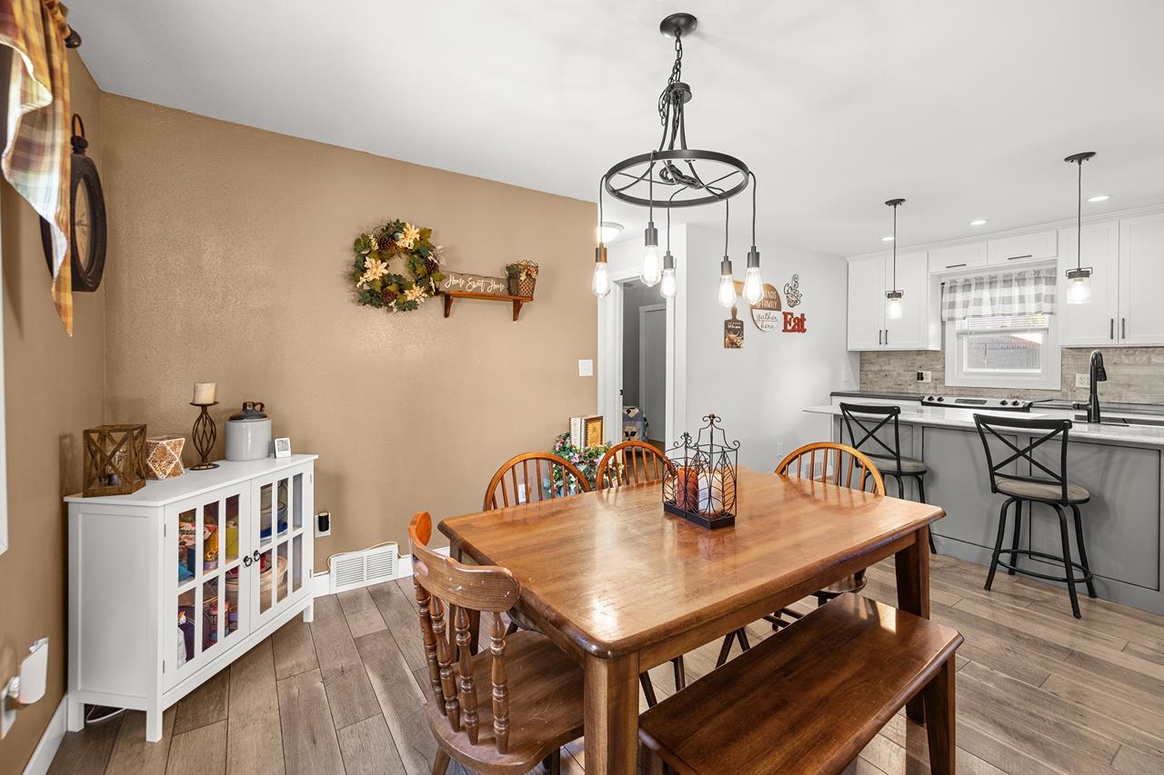 143561 COUNTY ROAD NN, Marathon, Wisconsin 54448, 3 Bedrooms Bedrooms, ,1 BathroomBathrooms,Residential,For Sale,143561 COUNTY ROAD NN,22602937