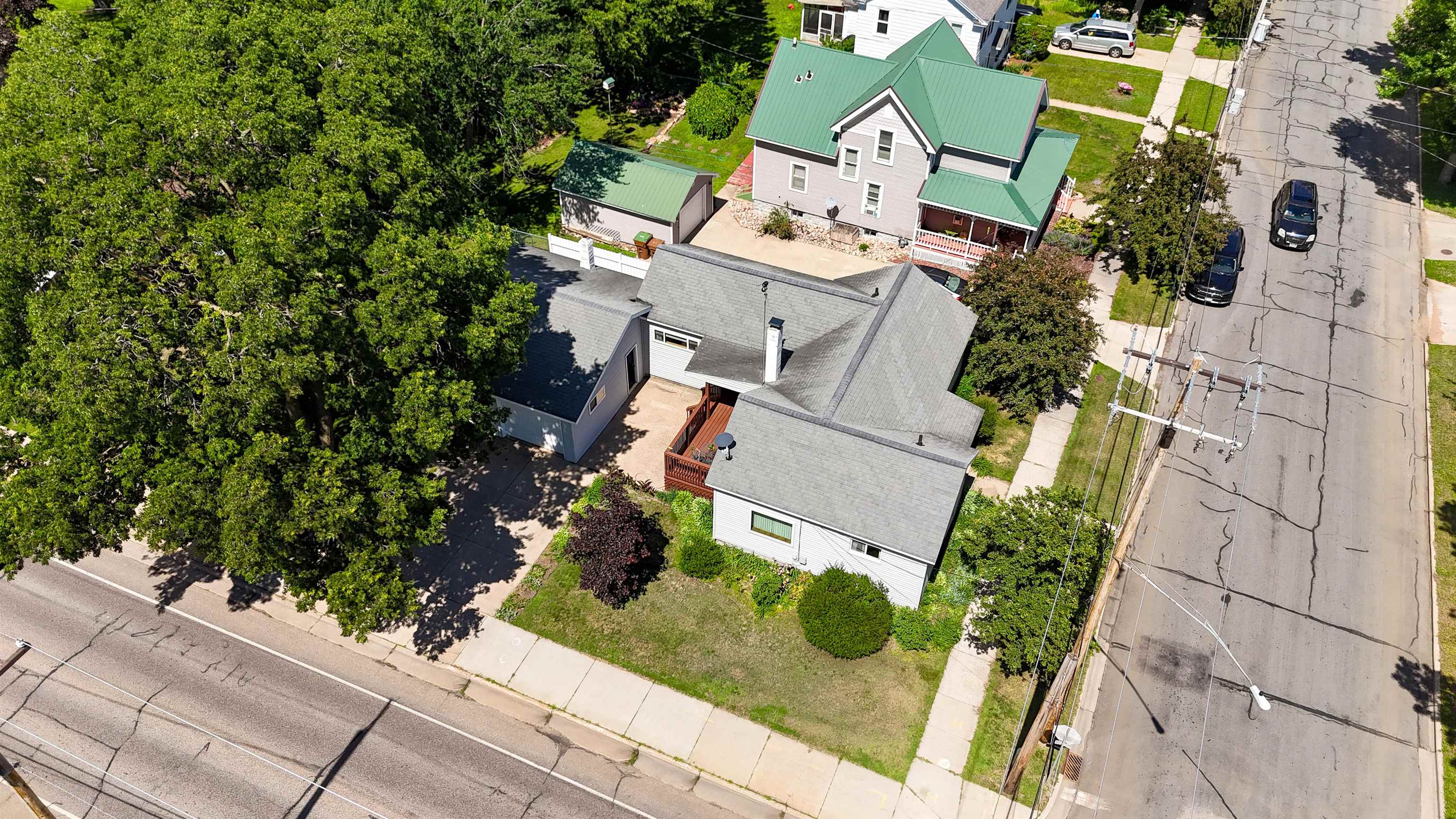 1000 WISCONSIN STREET, Stevens Point, Wisconsin 54481, 3 Bedrooms Bedrooms, ,1 BathroomBathrooms,Residential,For Sale,1000 WISCONSIN STREET,22602938