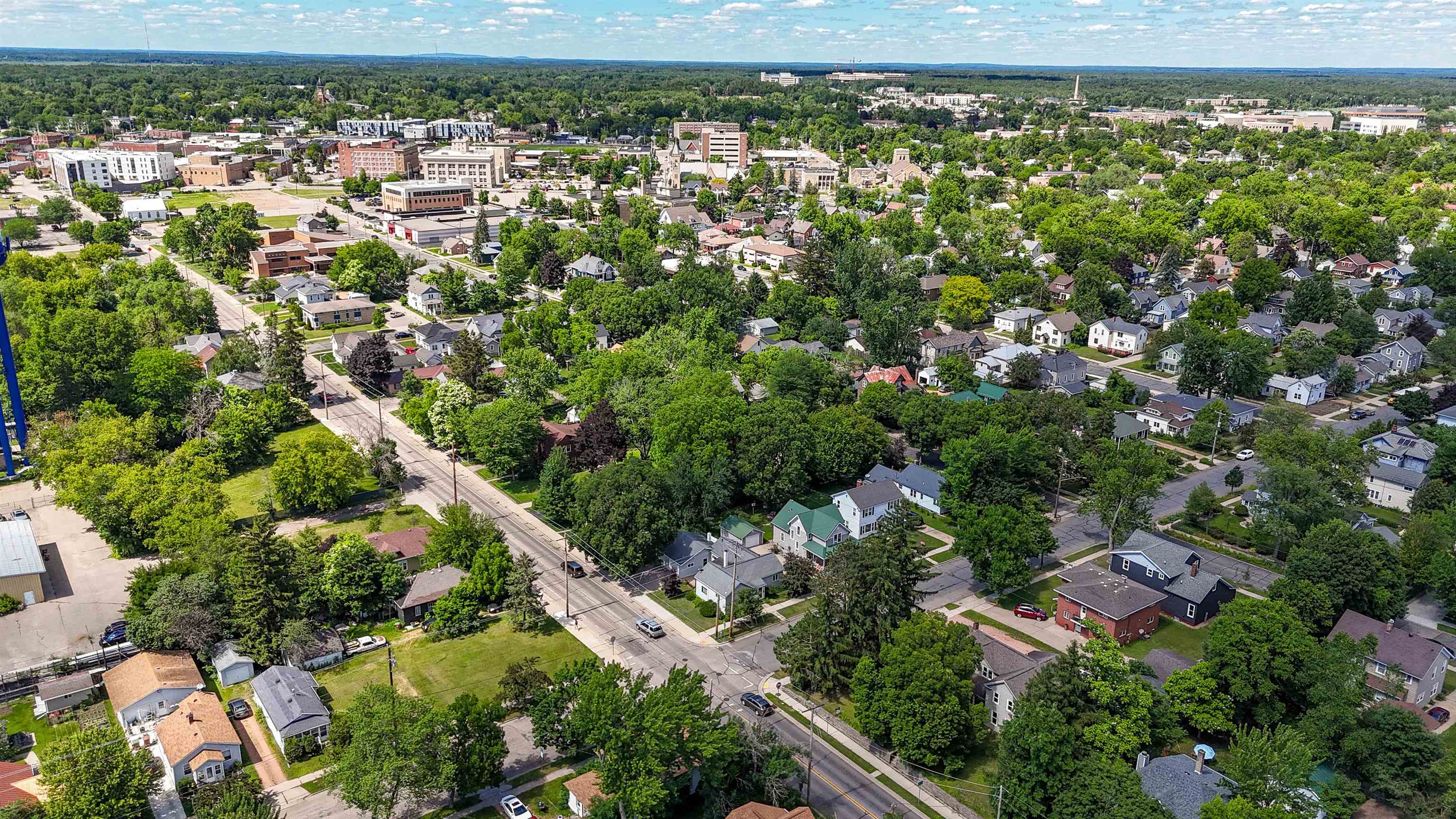 1000 WISCONSIN STREET, Stevens Point, Wisconsin 54481, 3 Bedrooms Bedrooms, ,1 BathroomBathrooms,Residential,For Sale,1000 WISCONSIN STREET,22602938