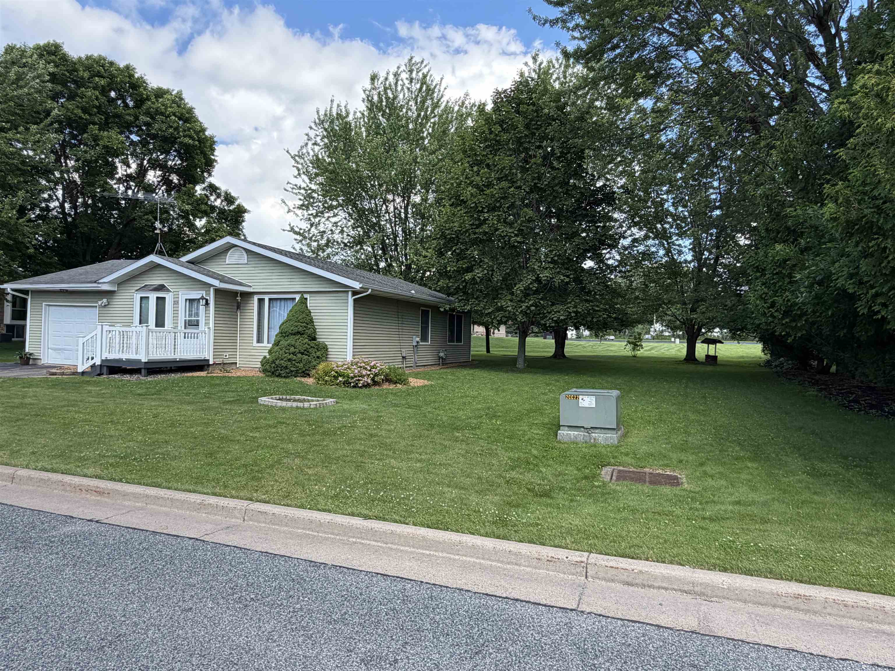 106 S 6TH STREET, Colby, Wisconsin 54421, 3 Bedrooms Bedrooms, ,1 BathroomBathrooms,Residential,For Sale,106 S 6TH STREET,22602943