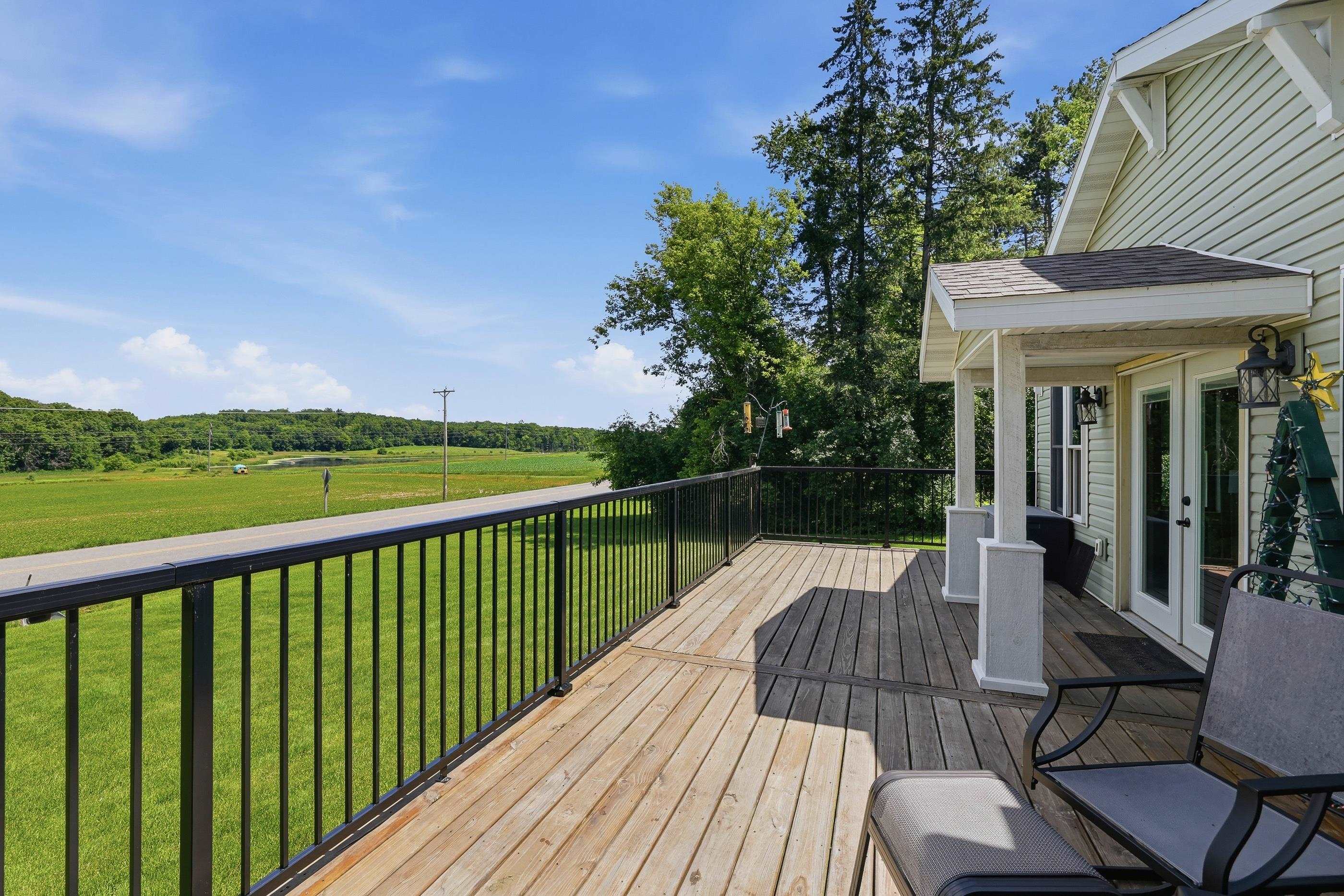 N4825 COUNTY ROAD Q, Waupaca, Wisconsin 54981, 4 Bedrooms Bedrooms, ,2 BathroomsBathrooms,Residential,For Sale,N4825 COUNTY ROAD Q,22602946