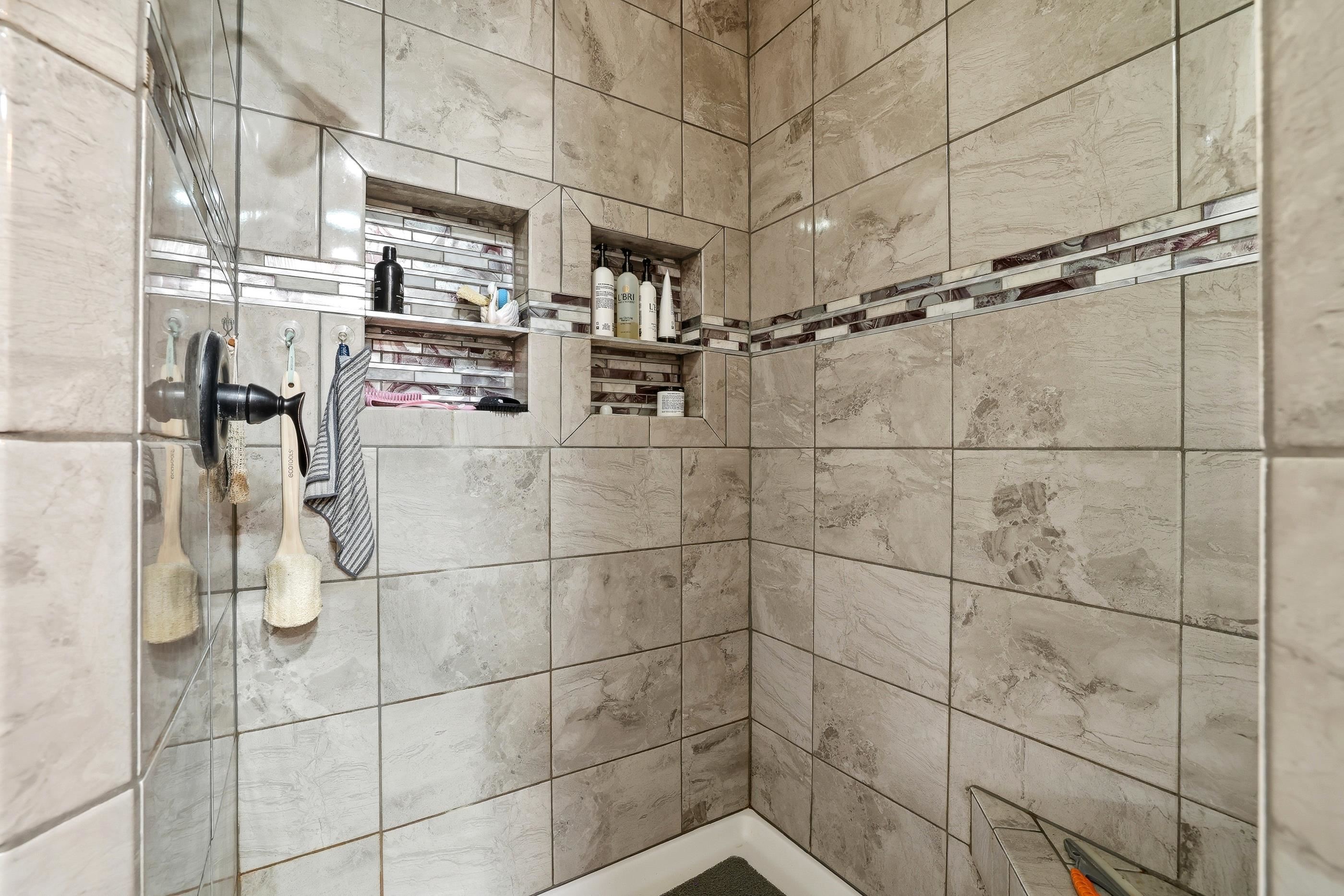 N4825 COUNTY ROAD Q, Waupaca, Wisconsin 54981, 4 Bedrooms Bedrooms, ,2 BathroomsBathrooms,Residential,For Sale,N4825 COUNTY ROAD Q,22602946