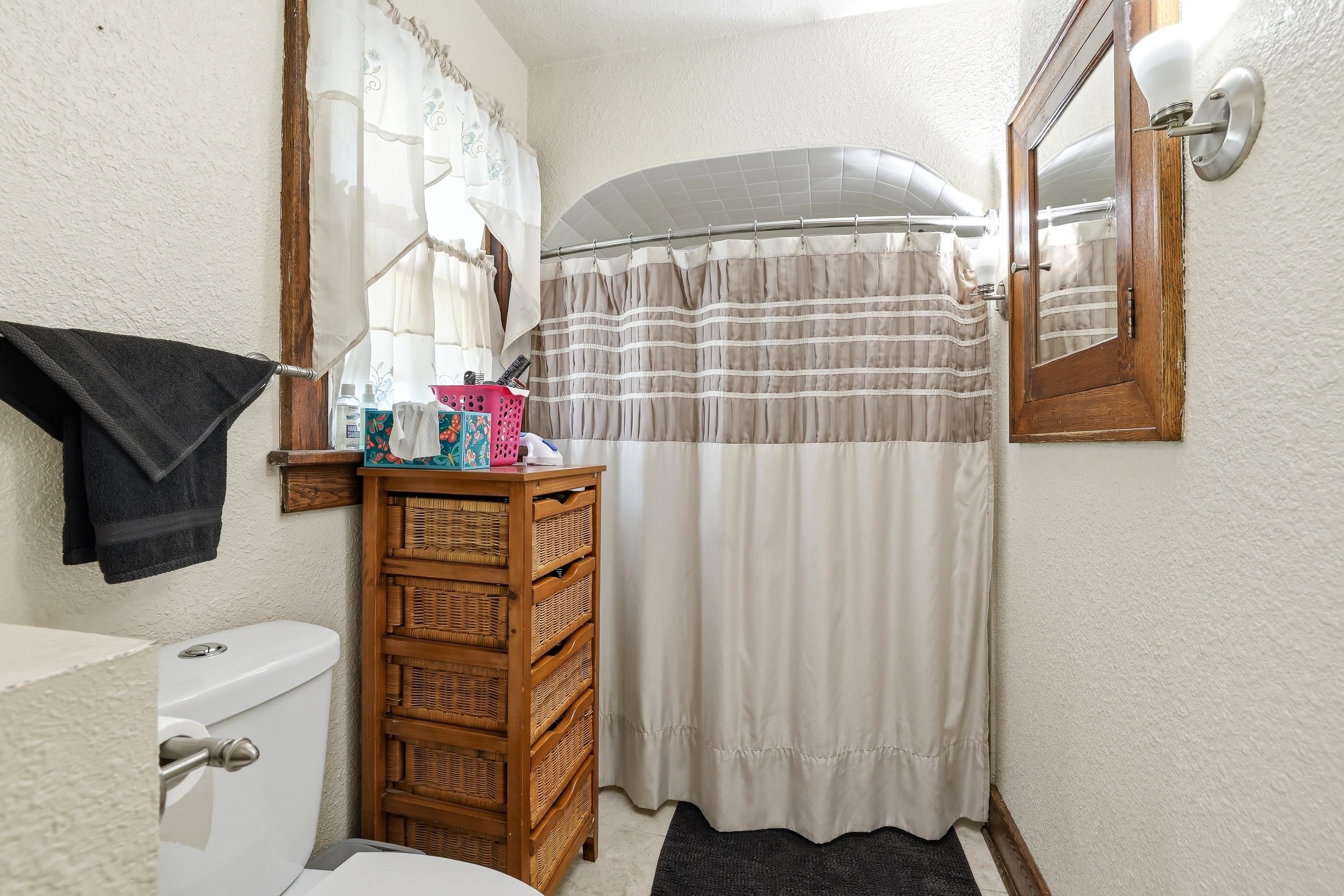 N4825 COUNTY ROAD Q, Waupaca, Wisconsin 54981, 4 Bedrooms Bedrooms, ,2 BathroomsBathrooms,Residential,For Sale,N4825 COUNTY ROAD Q,22602946