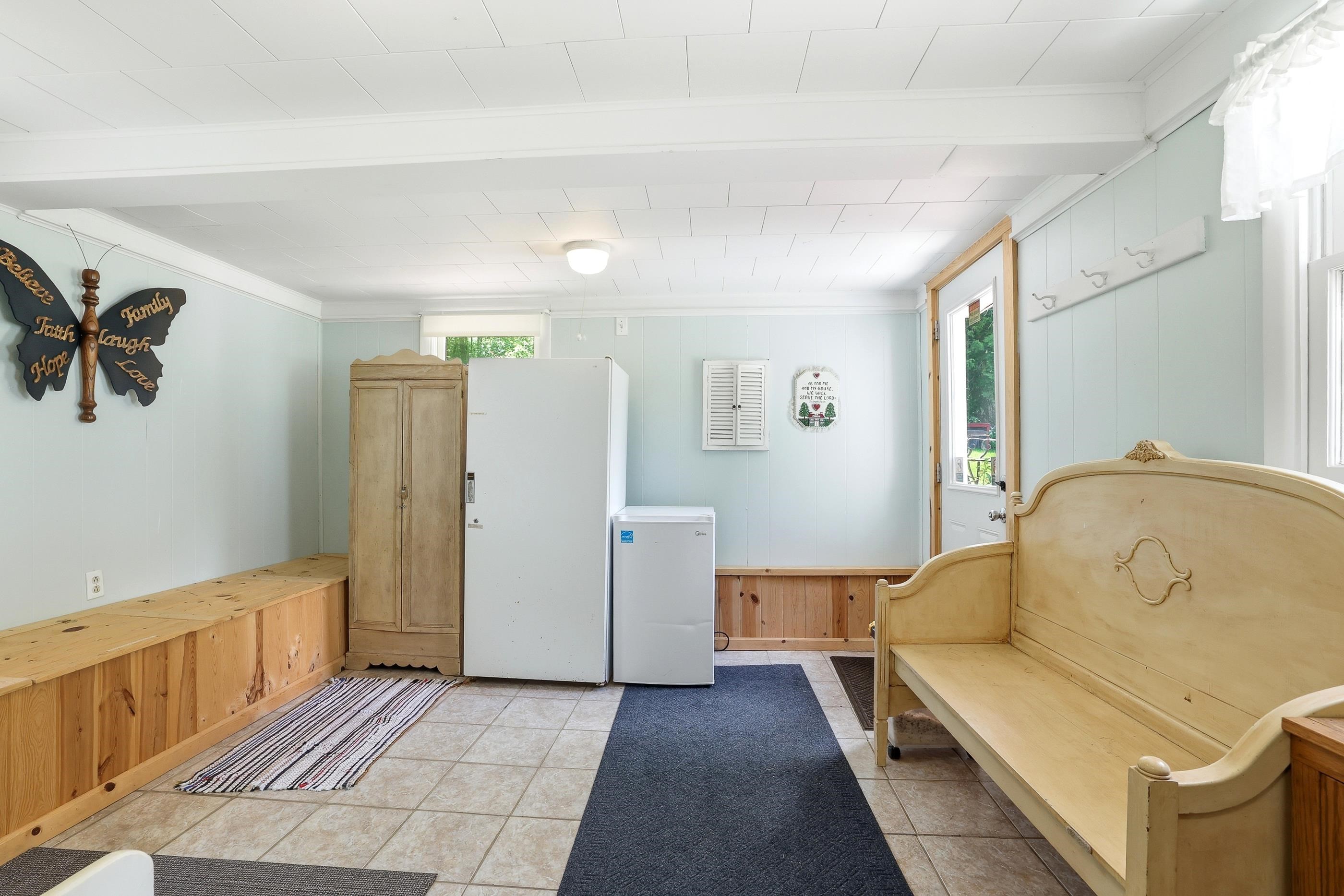 N4825 COUNTY ROAD Q, Waupaca, Wisconsin 54981, 4 Bedrooms Bedrooms, ,2 BathroomsBathrooms,Residential,For Sale,N4825 COUNTY ROAD Q,22602946