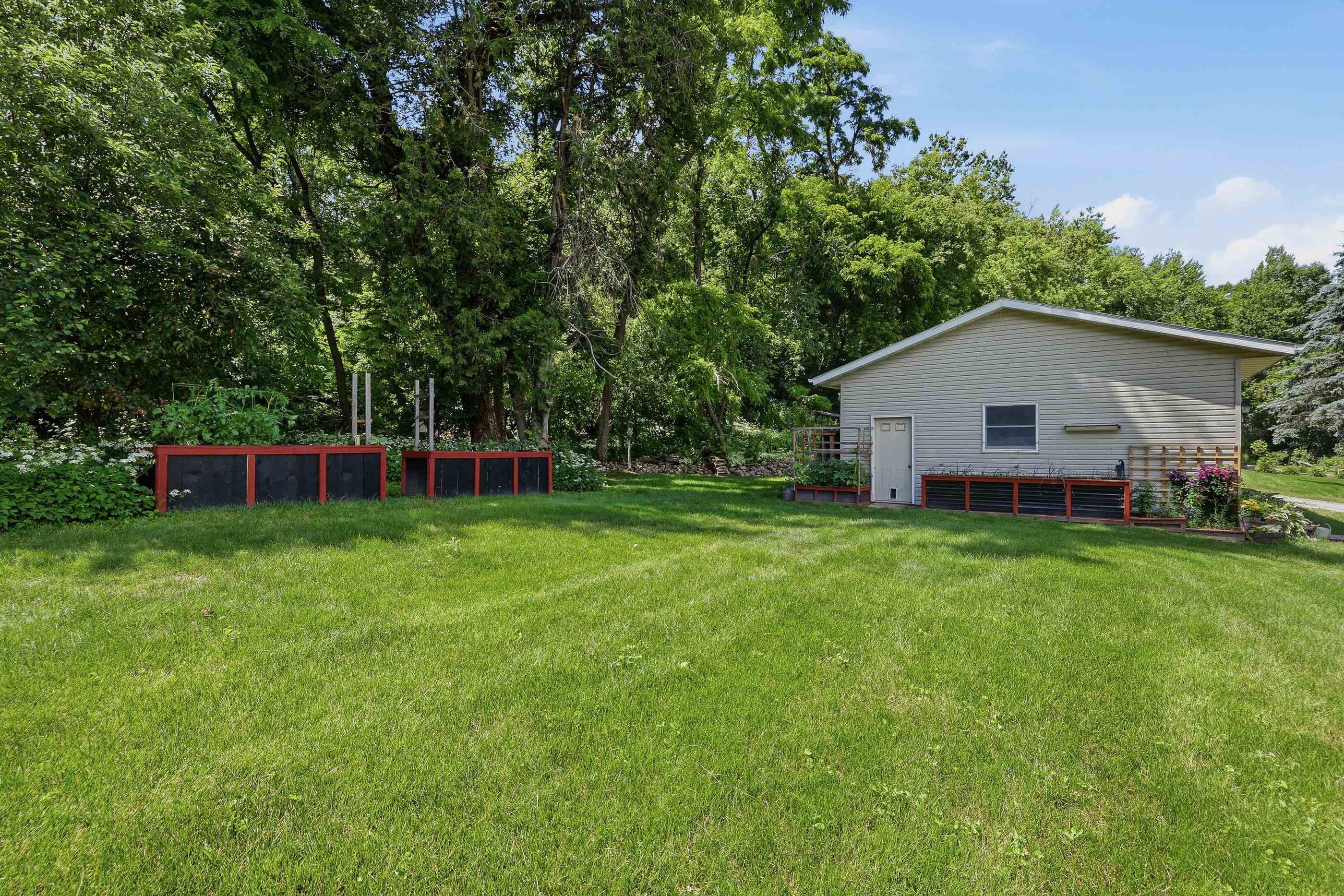N4825 COUNTY ROAD Q, Waupaca, Wisconsin 54981, 4 Bedrooms Bedrooms, ,2 BathroomsBathrooms,Residential,For Sale,N4825 COUNTY ROAD Q,22602946