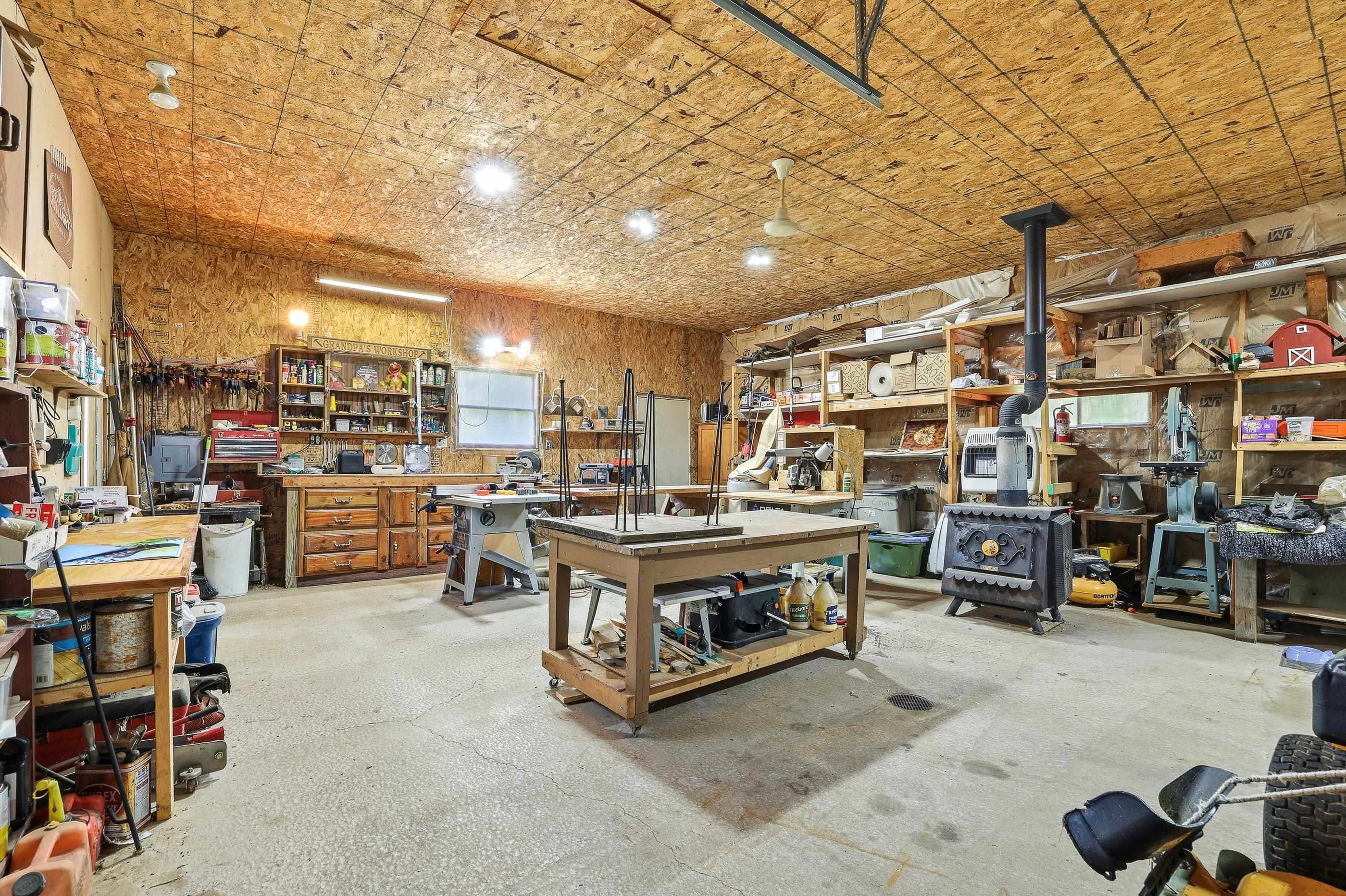 LP Unit stays with garage