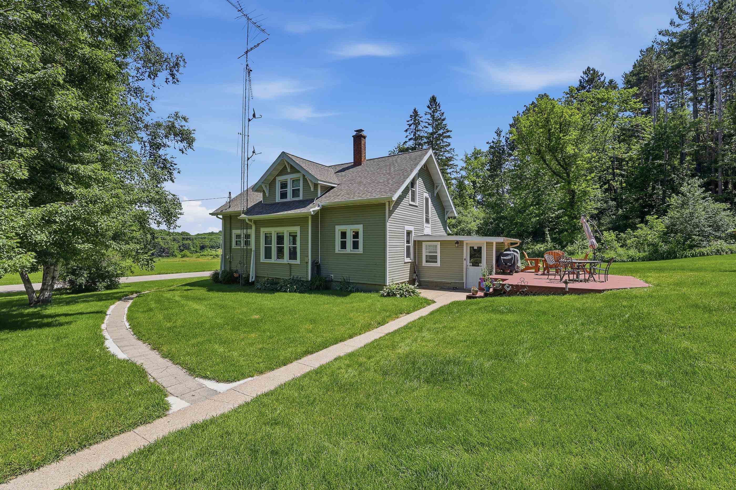 N4825 COUNTY ROAD Q, Waupaca, Wisconsin 54981, 4 Bedrooms Bedrooms, ,2 BathroomsBathrooms,Residential,For Sale,N4825 COUNTY ROAD Q,22602946