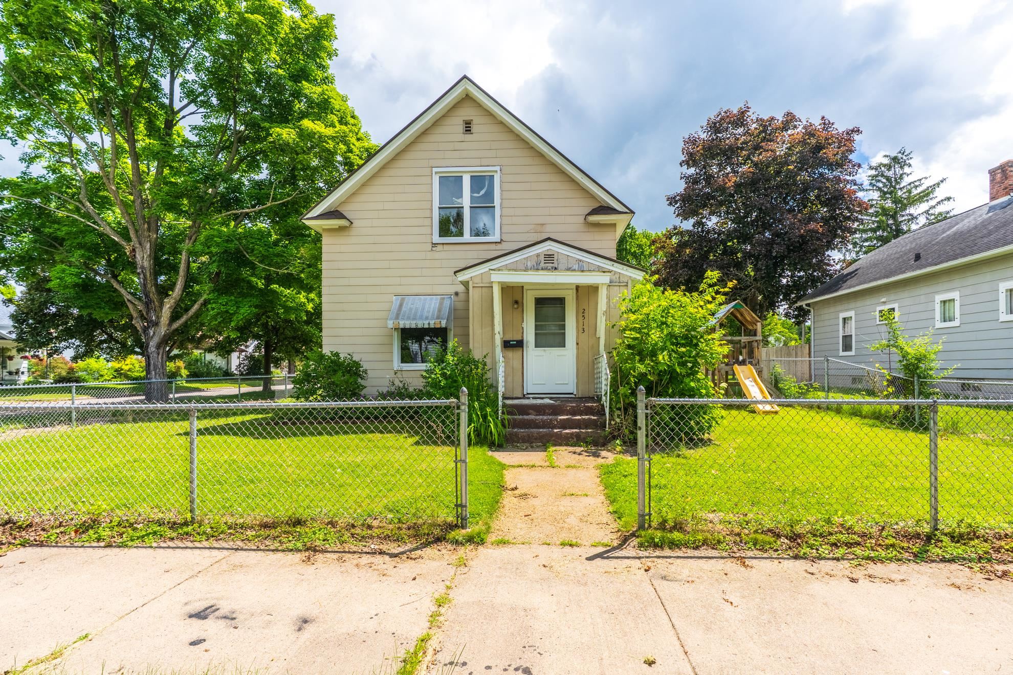 2513 GOWEN STREET, Wausau, Wisconsin 54403, 3 Bedrooms Bedrooms, ,2 BathroomsBathrooms,Residential,For Sale,2513 GOWEN STREET,22602949