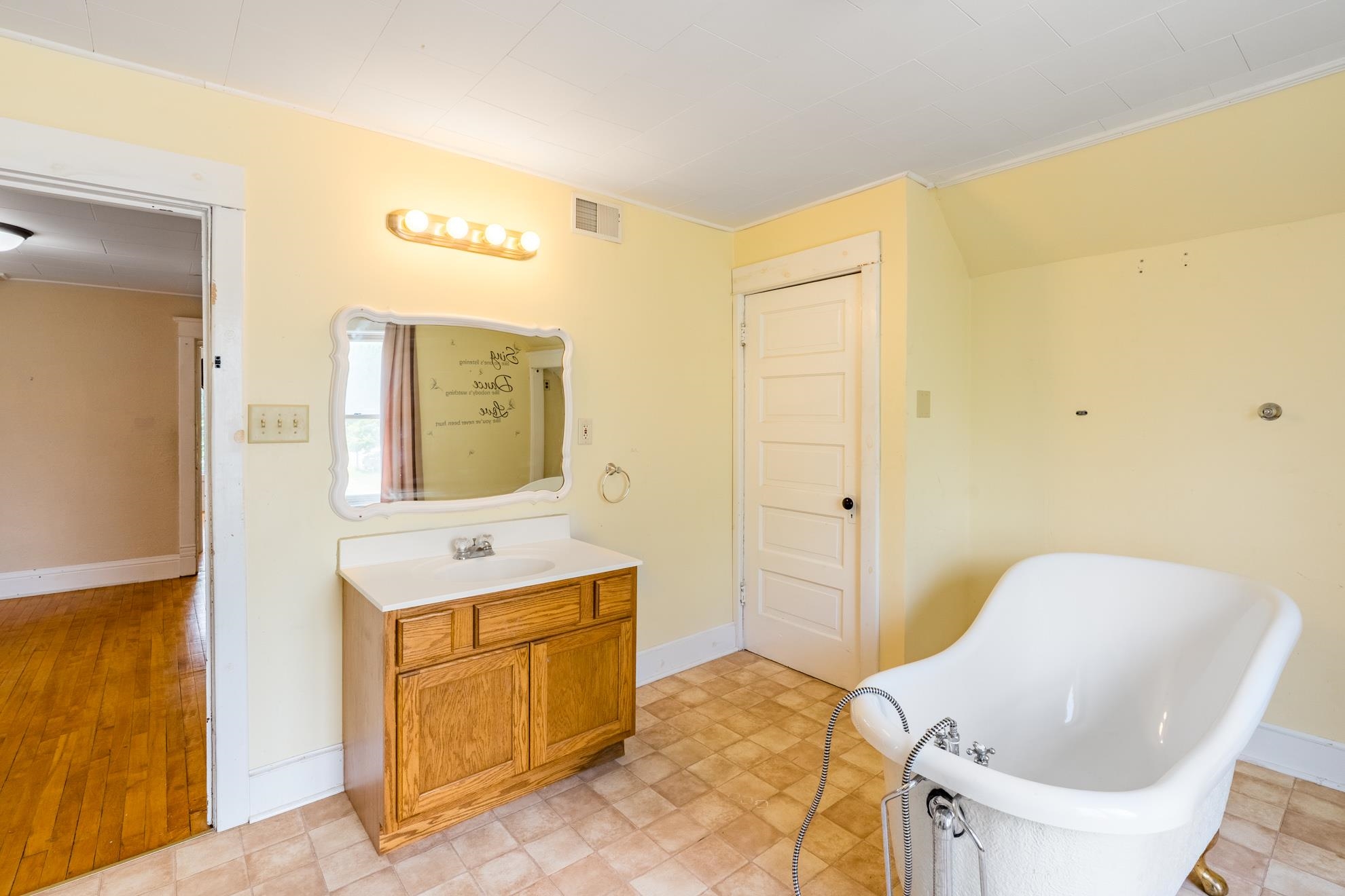 2513 GOWEN STREET, Wausau, Wisconsin 54403, 3 Bedrooms Bedrooms, ,2 BathroomsBathrooms,Residential,For Sale,2513 GOWEN STREET,22602949
