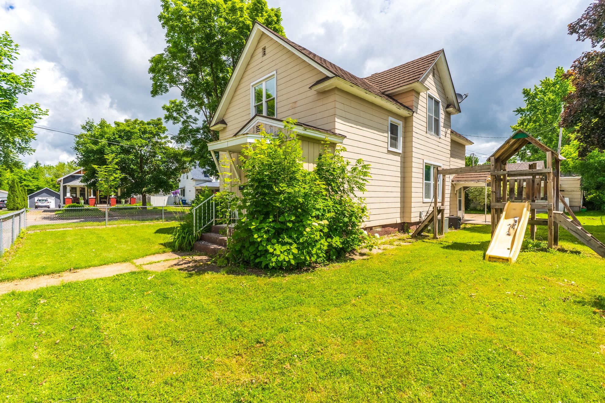 2513 GOWEN STREET, Wausau, Wisconsin 54403, 3 Bedrooms Bedrooms, ,2 BathroomsBathrooms,Residential,For Sale,2513 GOWEN STREET,22602949