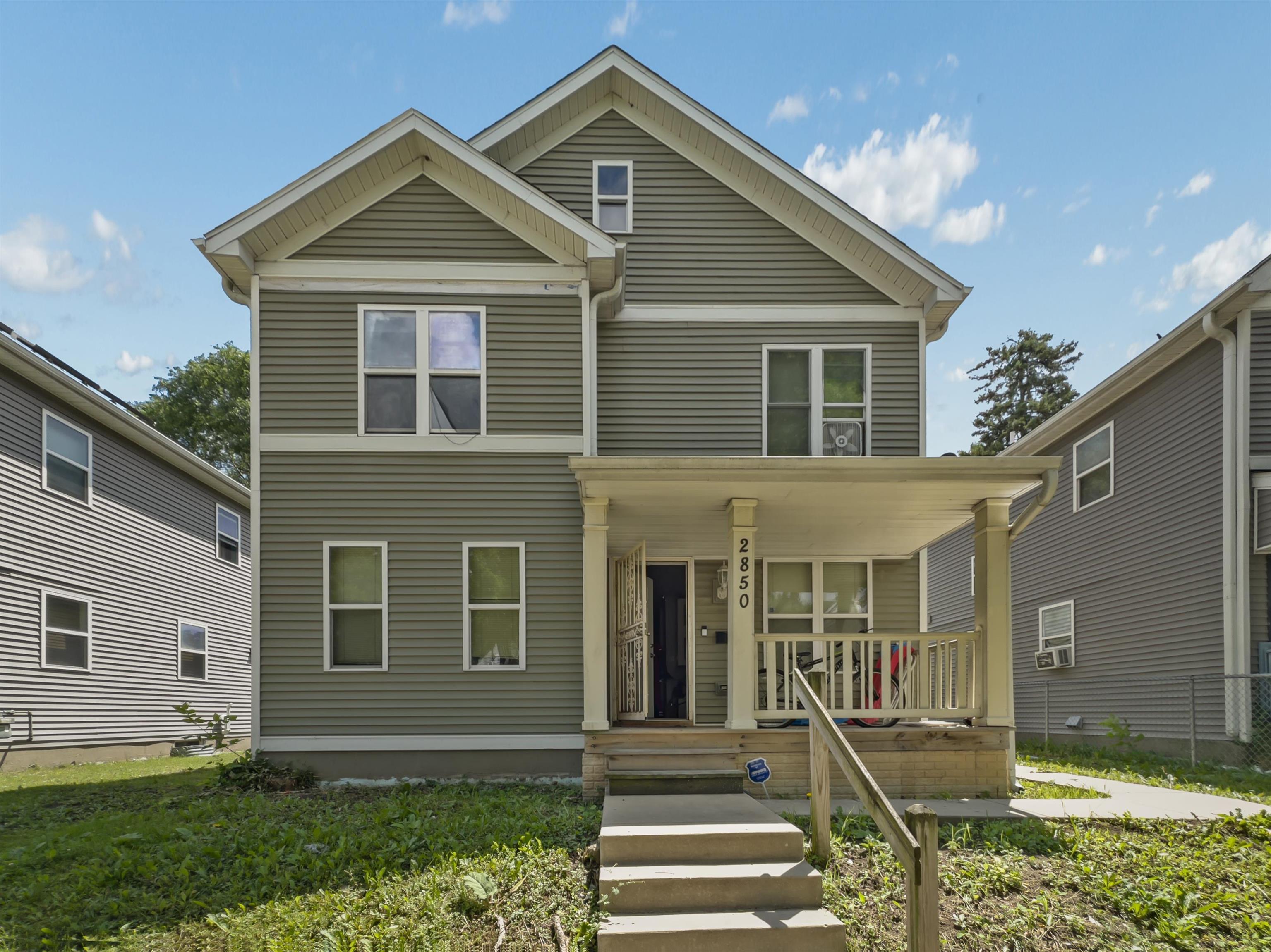 2850 N 21ST STREET, Milwaukee, Wisconsin 53206-1607, 4 Bedrooms Bedrooms, ,2 BathroomsBathrooms,Residential,For Sale,2850 N 21ST STREET,22602950