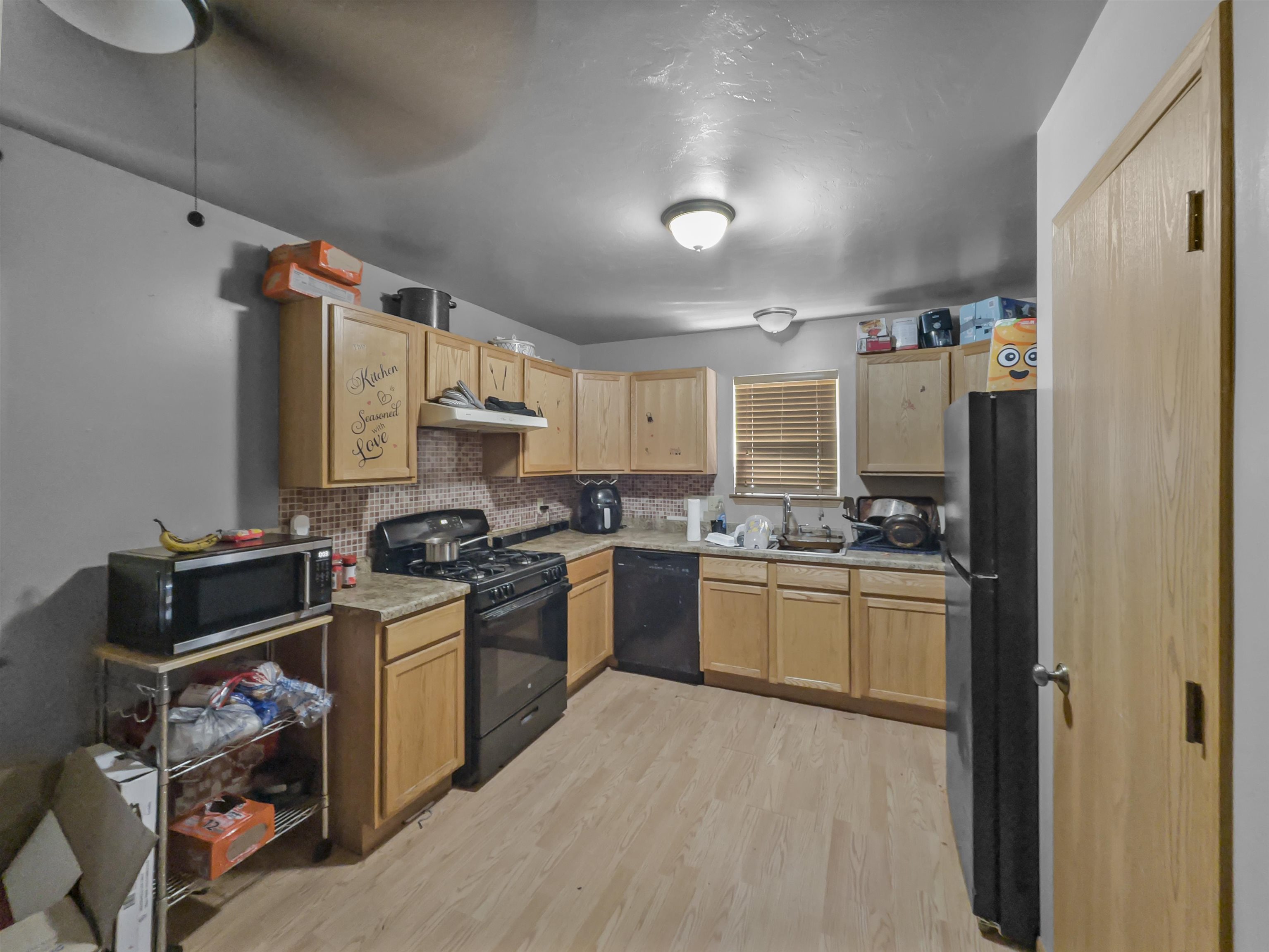 2850 N 21ST STREET, Milwaukee, Wisconsin 53206-1607, 4 Bedrooms Bedrooms, ,2 BathroomsBathrooms,Residential,For Sale,2850 N 21ST STREET,22602950