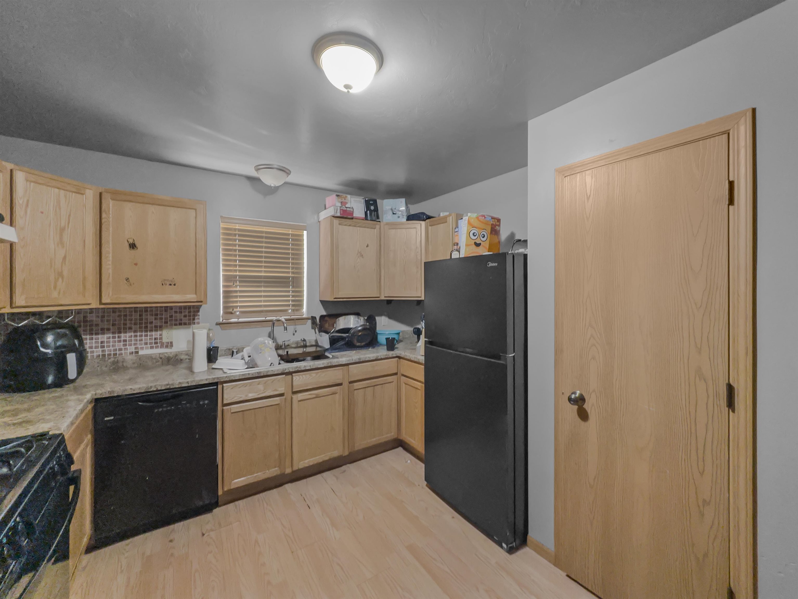 2850 N 21ST STREET, Milwaukee, Wisconsin 53206-1607, 4 Bedrooms Bedrooms, ,2 BathroomsBathrooms,Residential,For Sale,2850 N 21ST STREET,22602950