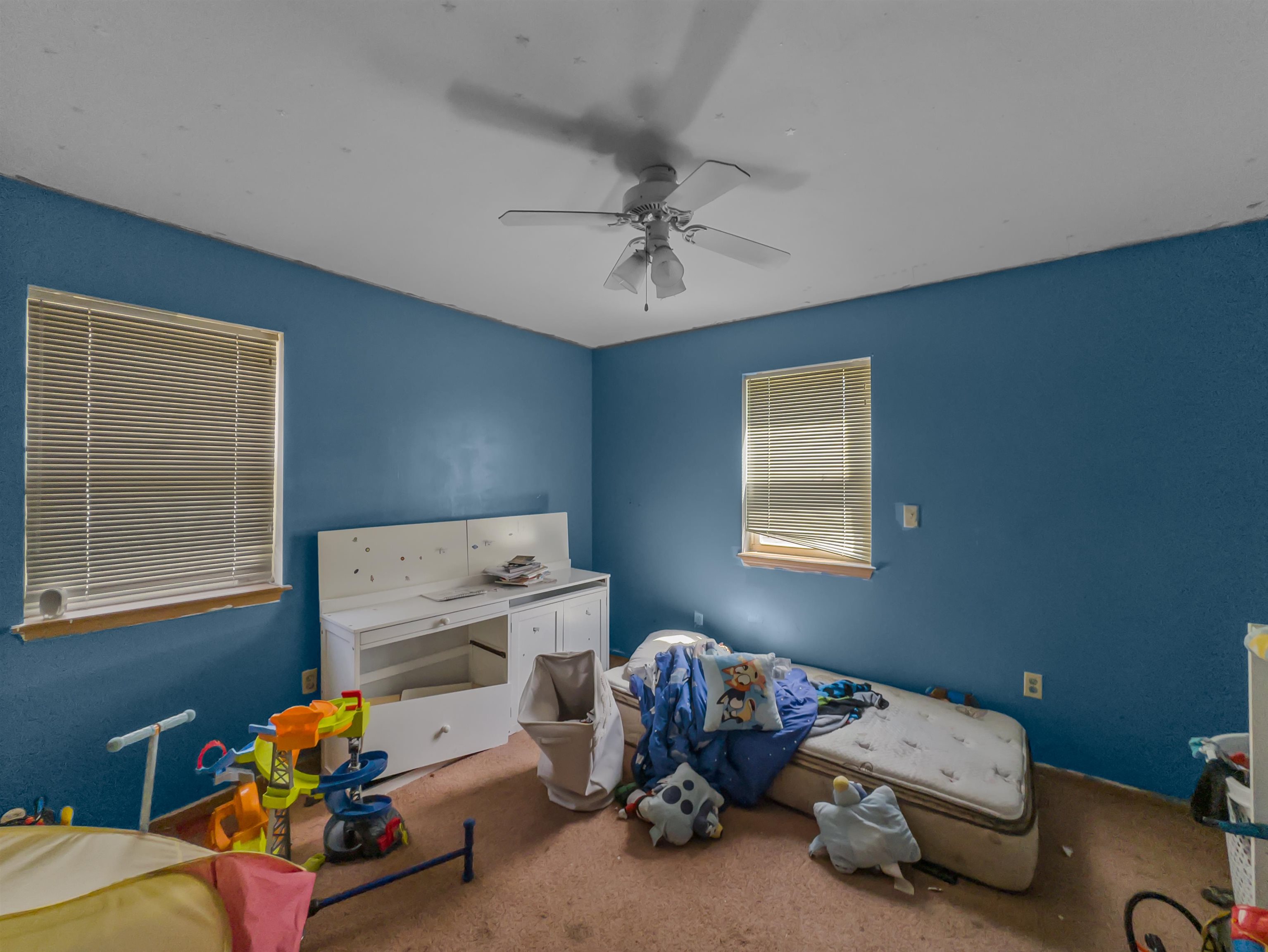 2850 N 21ST STREET, Milwaukee, Wisconsin 53206-1607, 4 Bedrooms Bedrooms, ,2 BathroomsBathrooms,Residential,For Sale,2850 N 21ST STREET,22602950