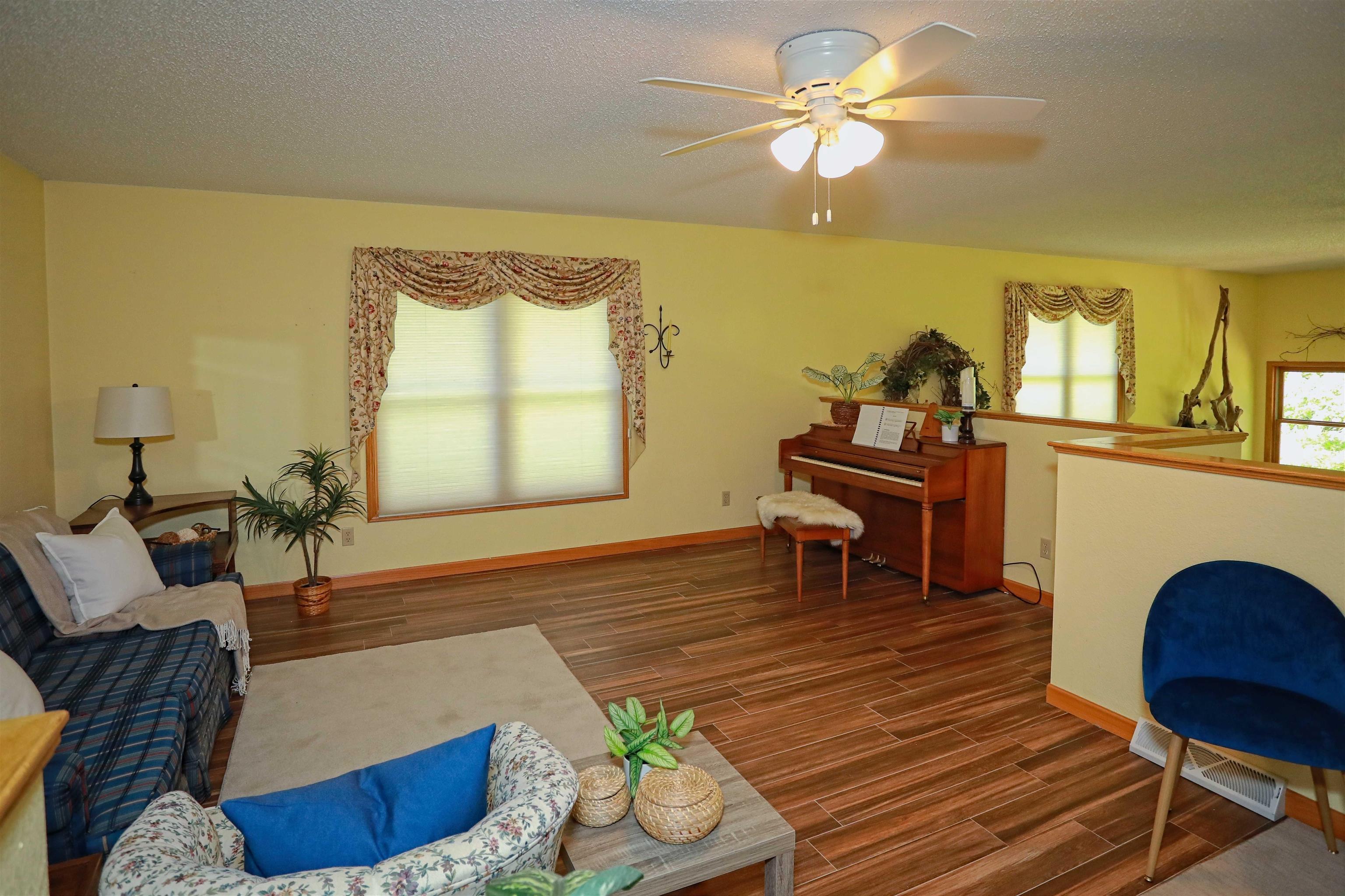 1424 OXBOW ROAD, Stevens Point, Wisconsin 54482, 3 Bedrooms Bedrooms, ,3 BathroomsBathrooms,Residential,For Sale,1424 OXBOW ROAD,22602951