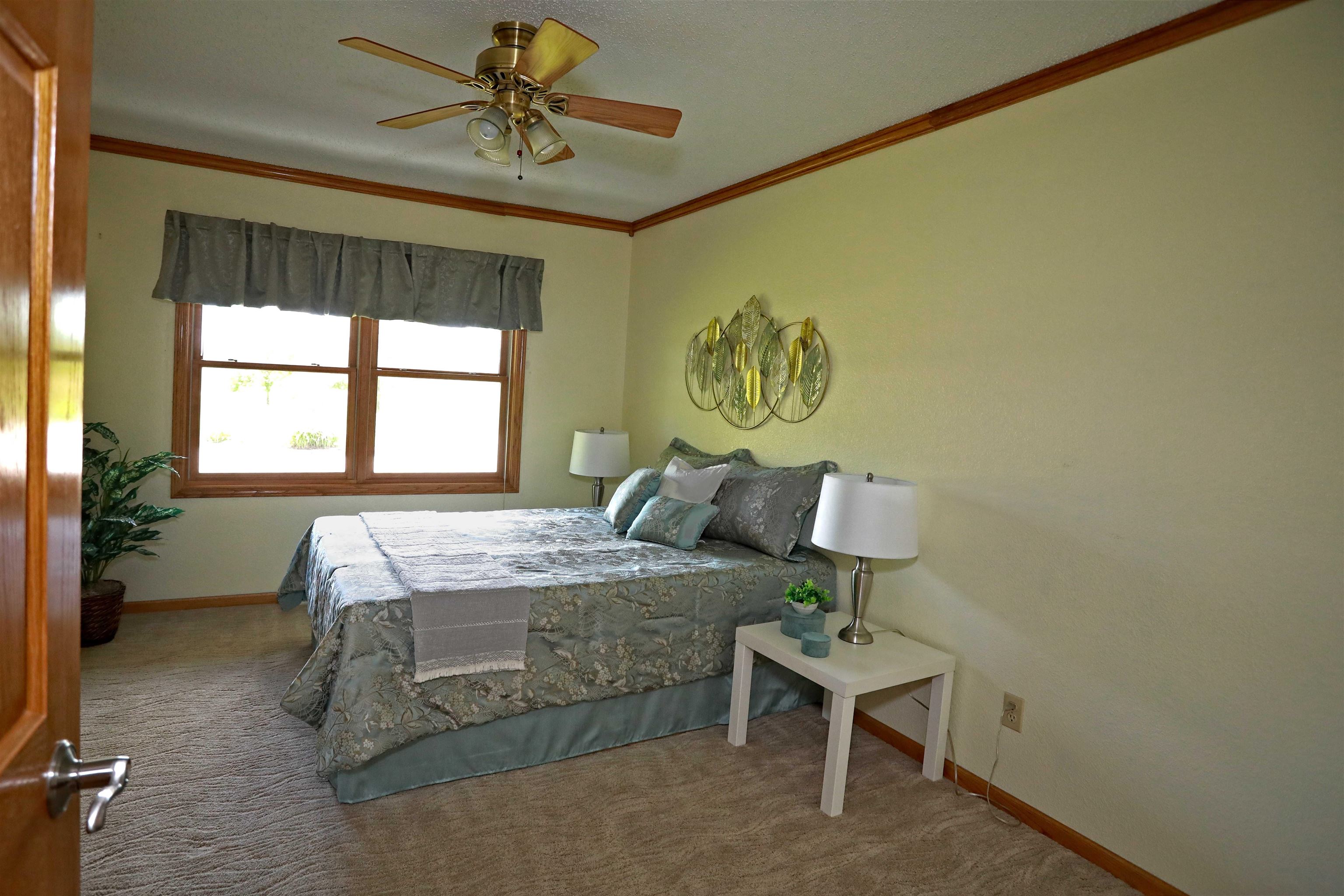 1424 OXBOW ROAD, Stevens Point, Wisconsin 54482, 3 Bedrooms Bedrooms, ,3 BathroomsBathrooms,Residential,For Sale,1424 OXBOW ROAD,22602951