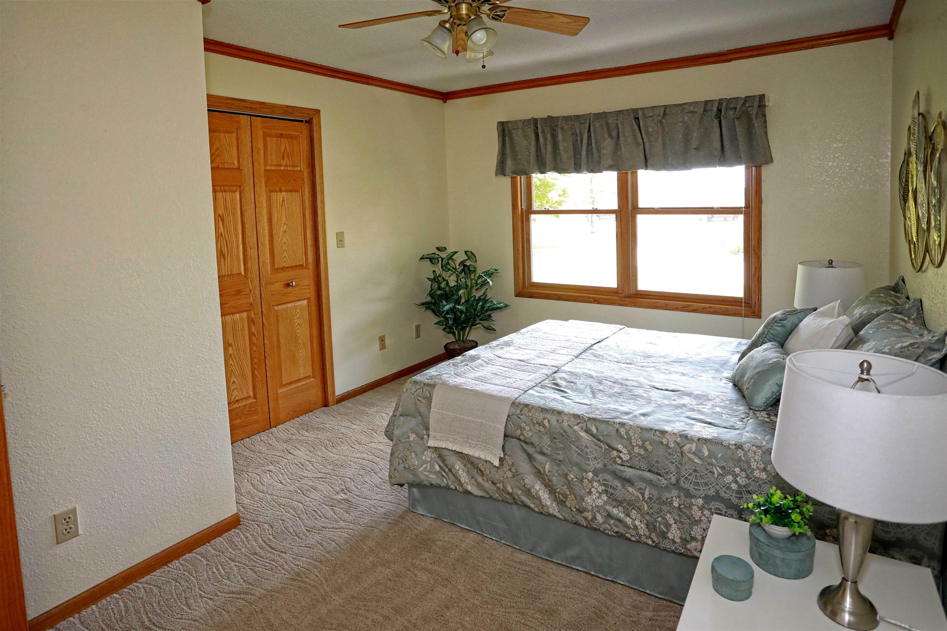 1424 OXBOW ROAD, Stevens Point, Wisconsin 54482, 3 Bedrooms Bedrooms, ,3 BathroomsBathrooms,Residential,For Sale,1424 OXBOW ROAD,22602951