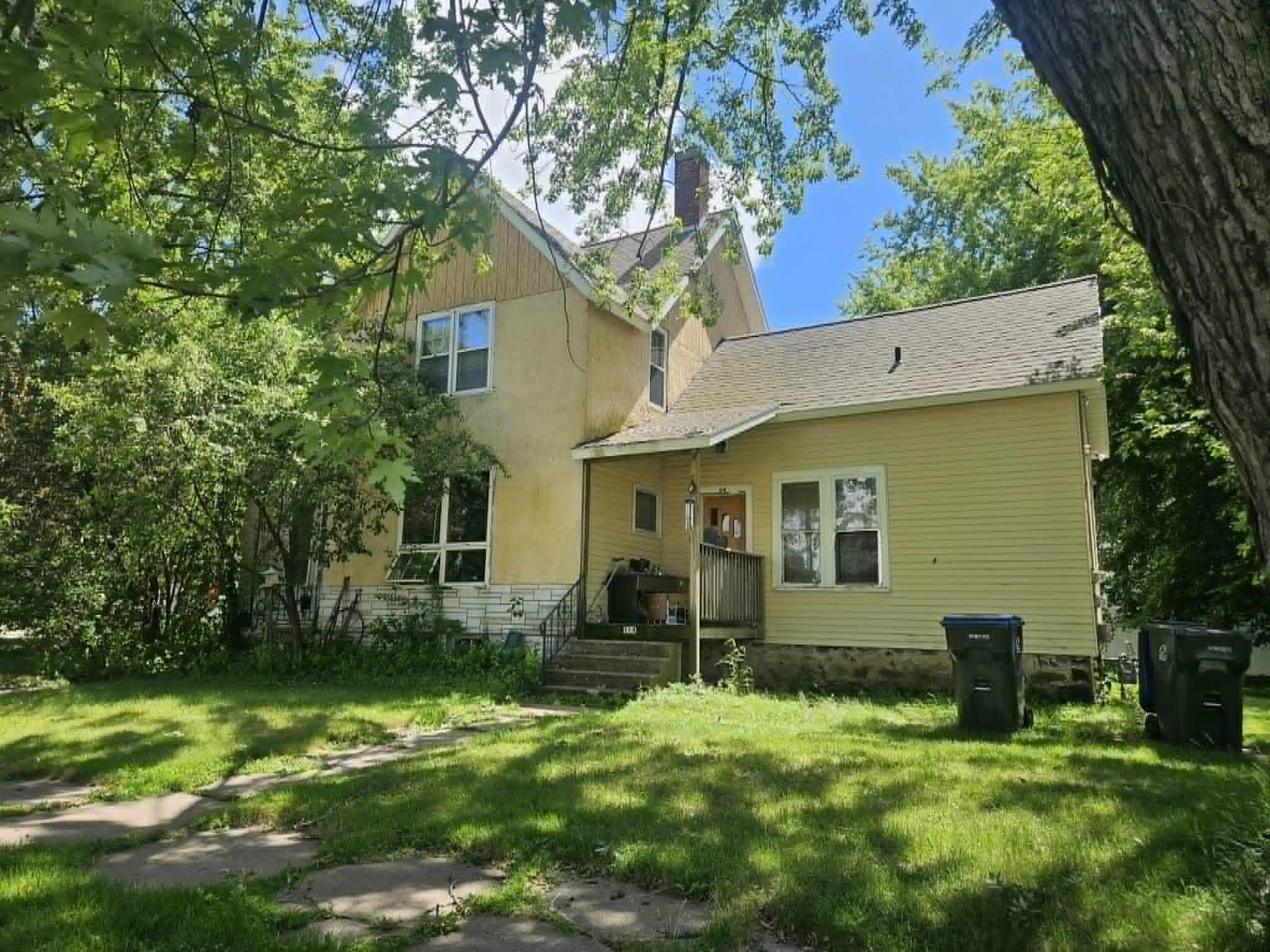 114 E 9TH STREET, Marshfield, Wisconsin 54449, ,Multi-family,For Sale,114 E 9TH STREET,22602974