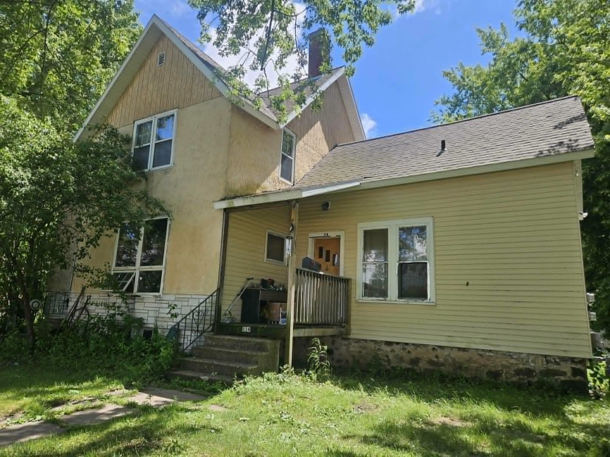 114 E 9TH STREET, Marshfield, Wisconsin 54449, ,Multi-family,For Sale,114 E 9TH STREET,22602974