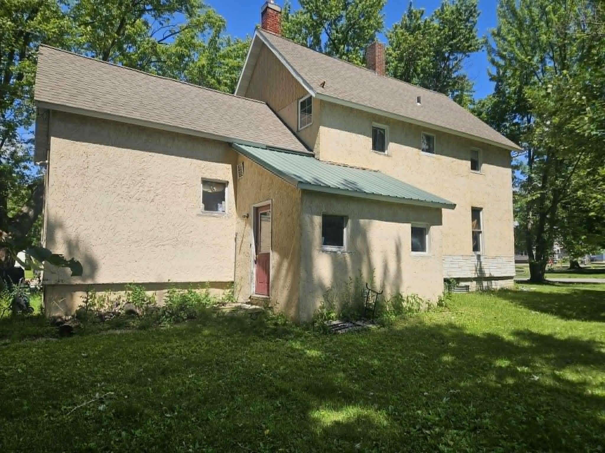 114 E 9TH STREET, Marshfield, Wisconsin 54449, ,Multi-family,For Sale,114 E 9TH STREET,22602974