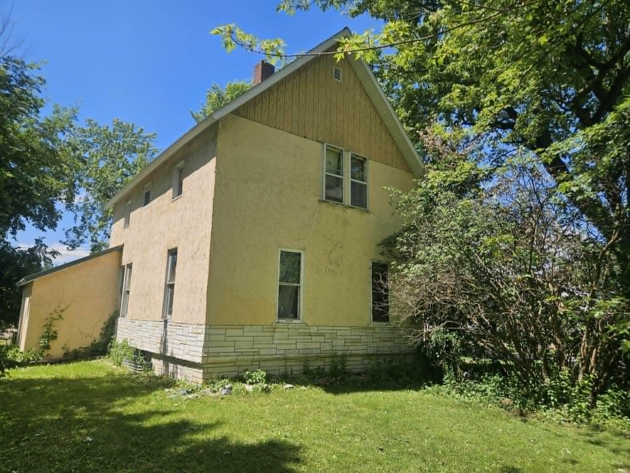 114 E 9TH STREET, Marshfield, Wisconsin 54449, ,Multi-family,For Sale,114 E 9TH STREET,22602974