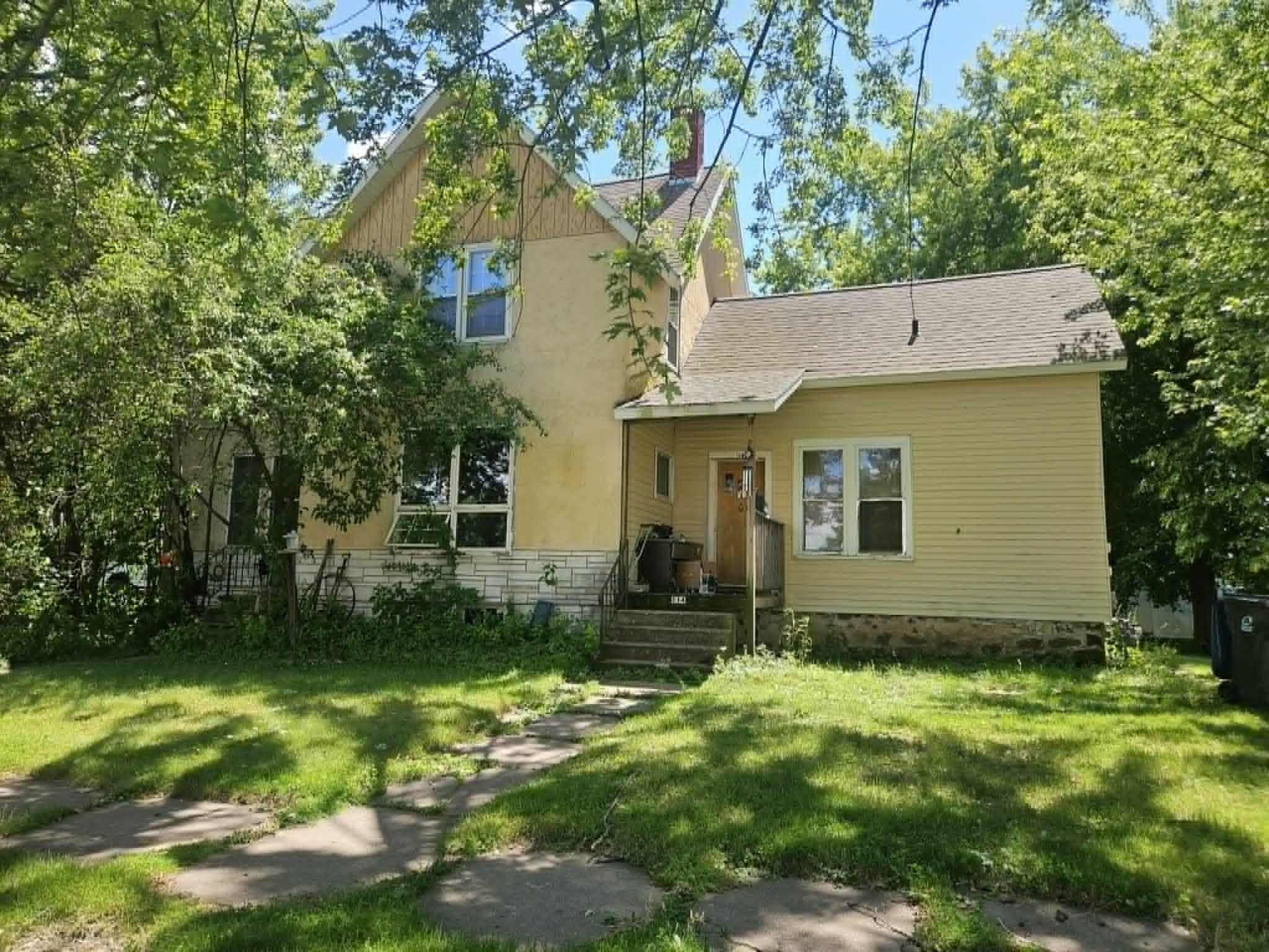 114 E 9TH STREET, Marshfield, Wisconsin 54449, ,Multi-family,For Sale,114 E 9TH STREET,22602974
