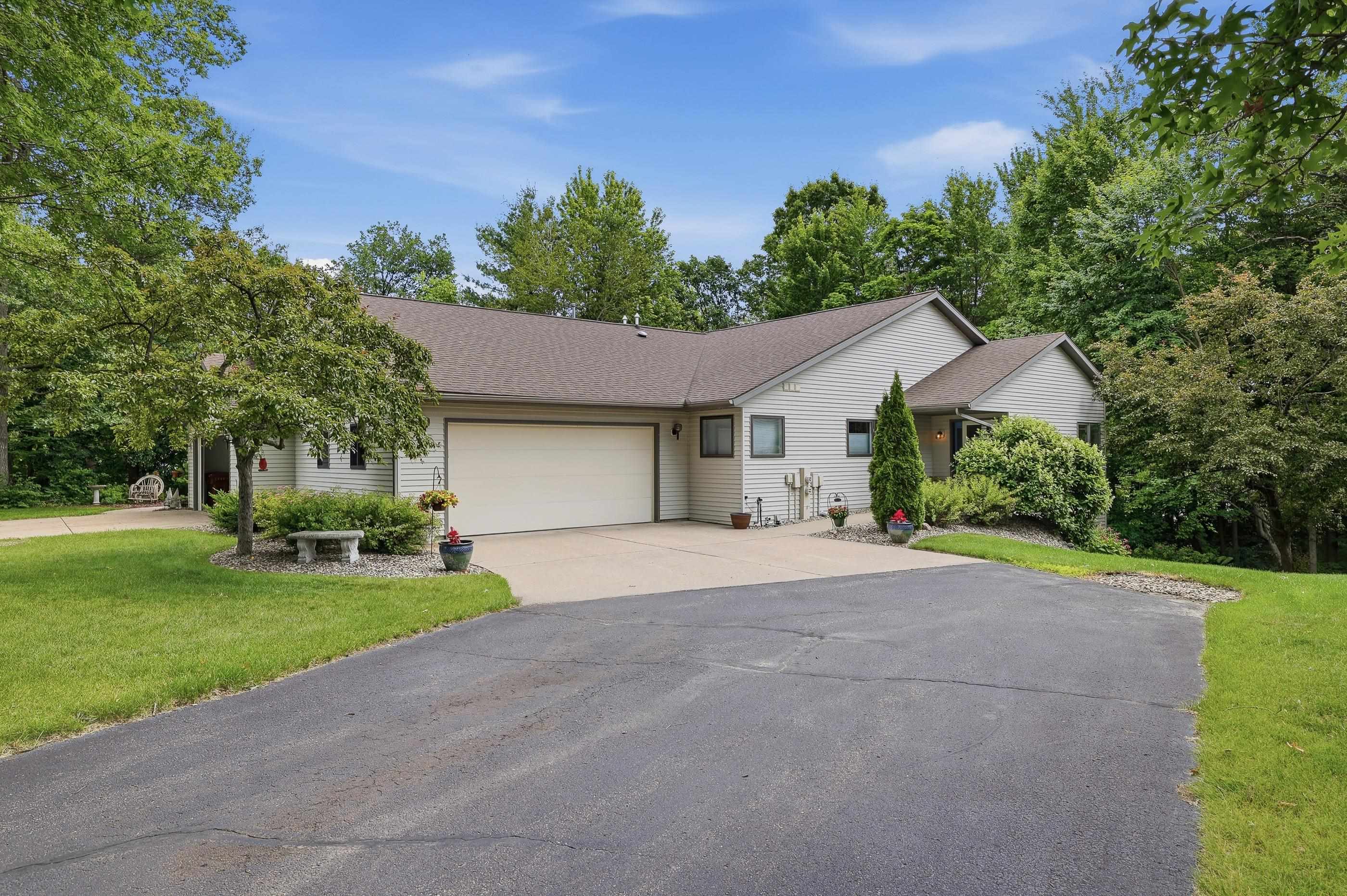 3301 YVONNE DRIVE, Stevens Point, Wisconsin 54481, 2 Bedrooms Bedrooms, ,2 BathroomsBathrooms,Residential,For Sale,3301 YVONNE DRIVE,22602976
