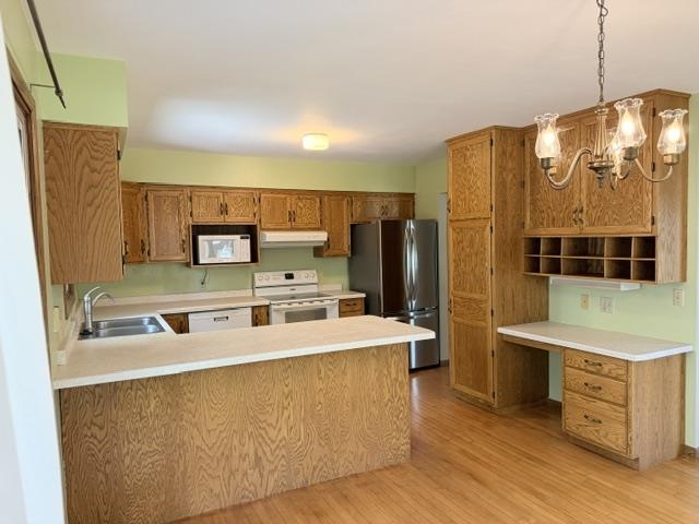 406 EVERGREEN AVENUE, Marshfield, Wisconsin 54449, 3 Bedrooms Bedrooms, ,2 BathroomsBathrooms,Residential,For Sale,406 EVERGREEN AVENUE,22602978