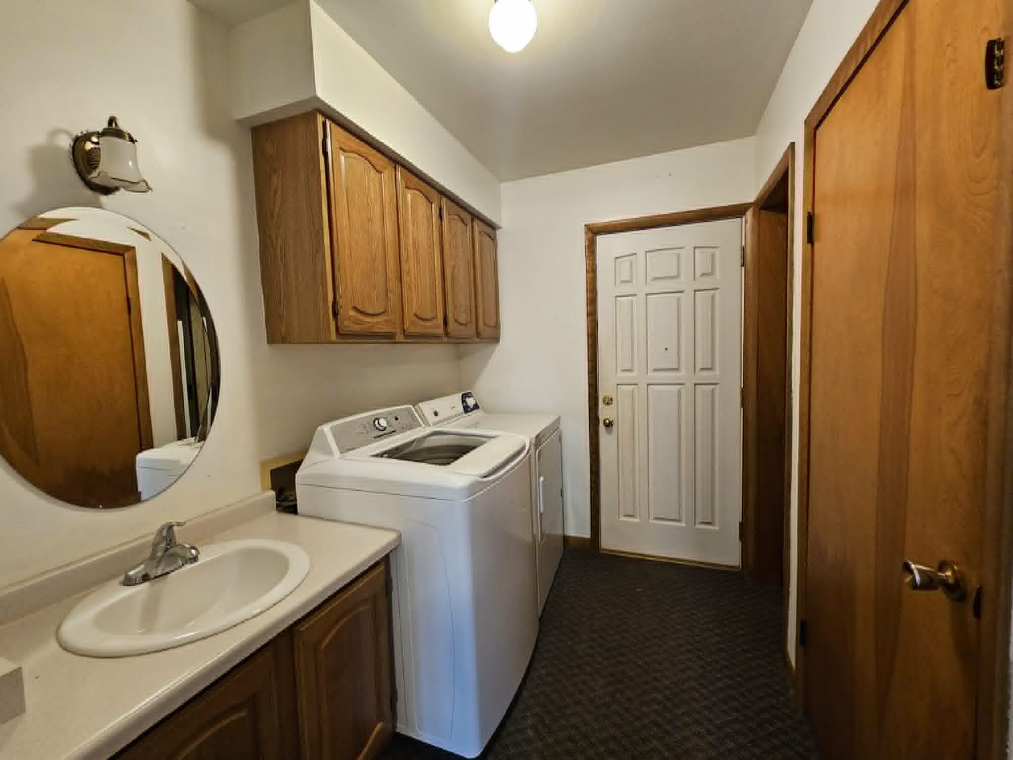827 W NORTH STREET, Marshfield, Wisconsin 54449, 3 Bedrooms Bedrooms, ,1 BathroomBathrooms,Residential,For Sale,827 W NORTH STREET,22602986