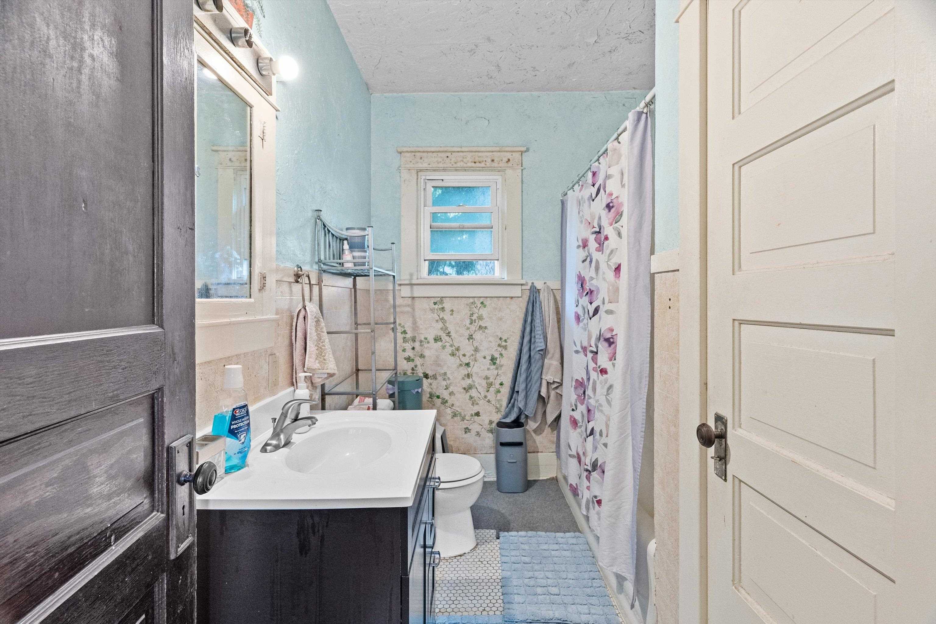 213400 - 213402 LEGION STREET, Stratford, Wisconsin 54484, 2 Bedrooms Bedrooms, 6 Rooms Rooms,1 BathroomBathrooms,Multi-family,For Sale,213400 - 213402 LEGION STREET,22602998