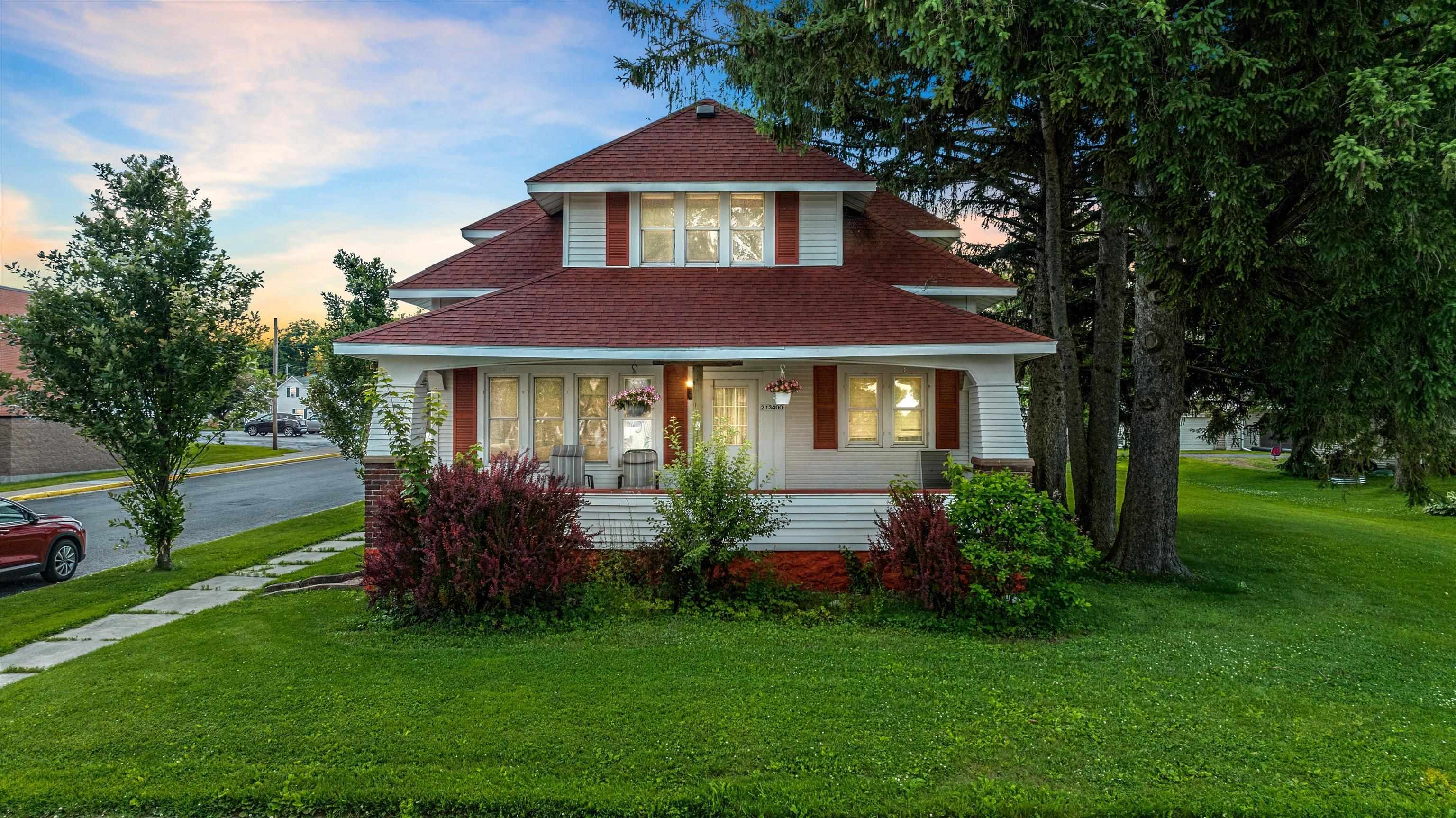 213400 - 213402 LEGION STREET, Stratford, Wisconsin 54484, 2 Bedrooms Bedrooms, 6 Rooms Rooms,1 BathroomBathrooms,Multi-family,For Sale,213400 - 213402 LEGION STREET,22602998