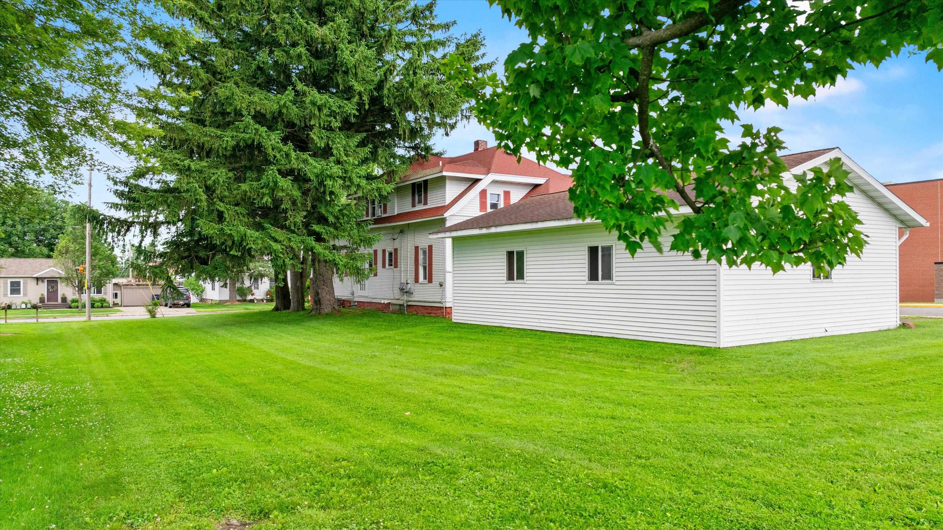 213400 - 213402 LEGION STREET, Stratford, Wisconsin 54484, 2 Bedrooms Bedrooms, 6 Rooms Rooms,1 BathroomBathrooms,Multi-family,For Sale,213400 - 213402 LEGION STREET,22602998