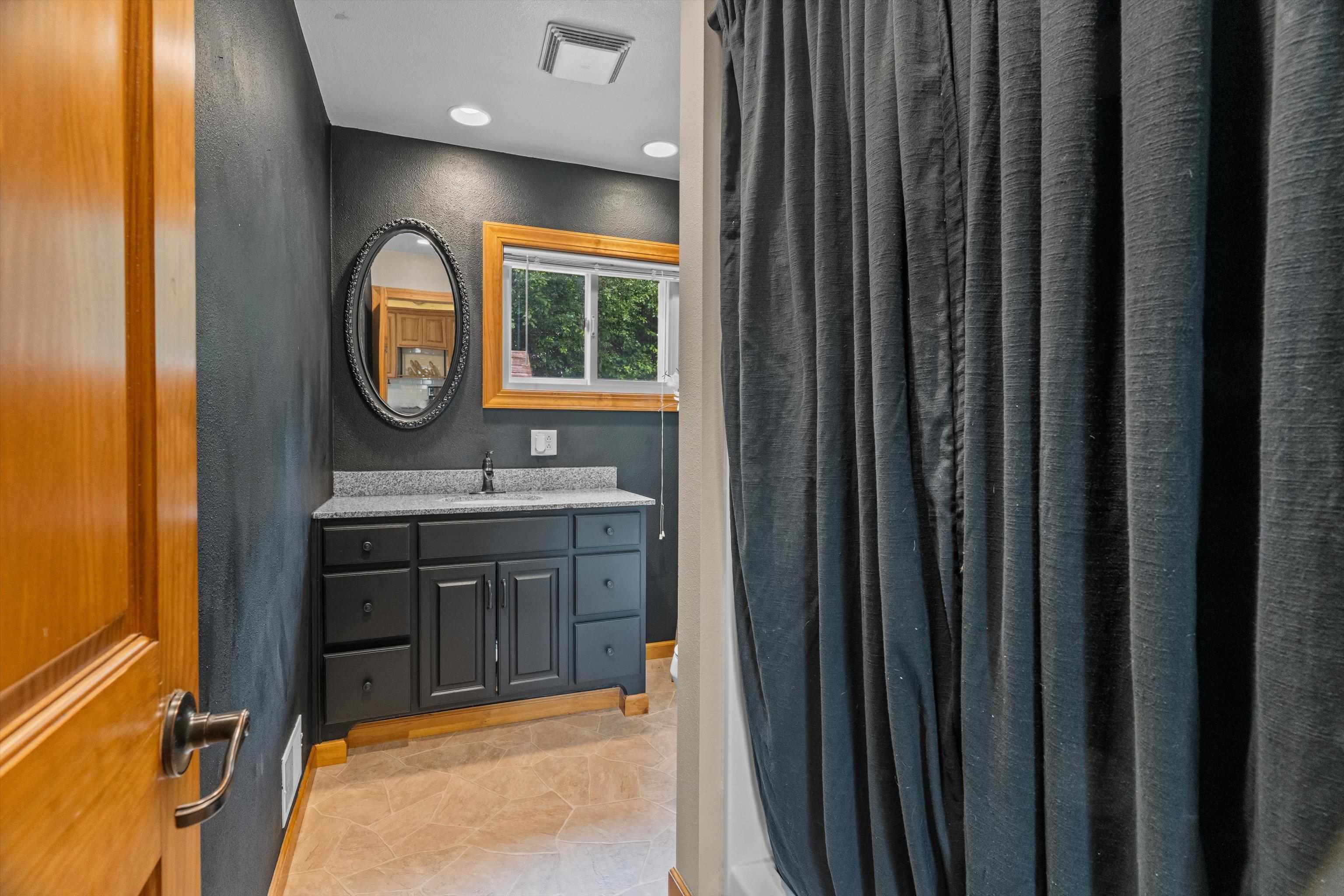 400 W MAIN STREET, Spencer, Wisconsin 54479, 3 Bedrooms Bedrooms, ,2 BathroomsBathrooms,Residential,For Sale,400 W MAIN STREET,22603021