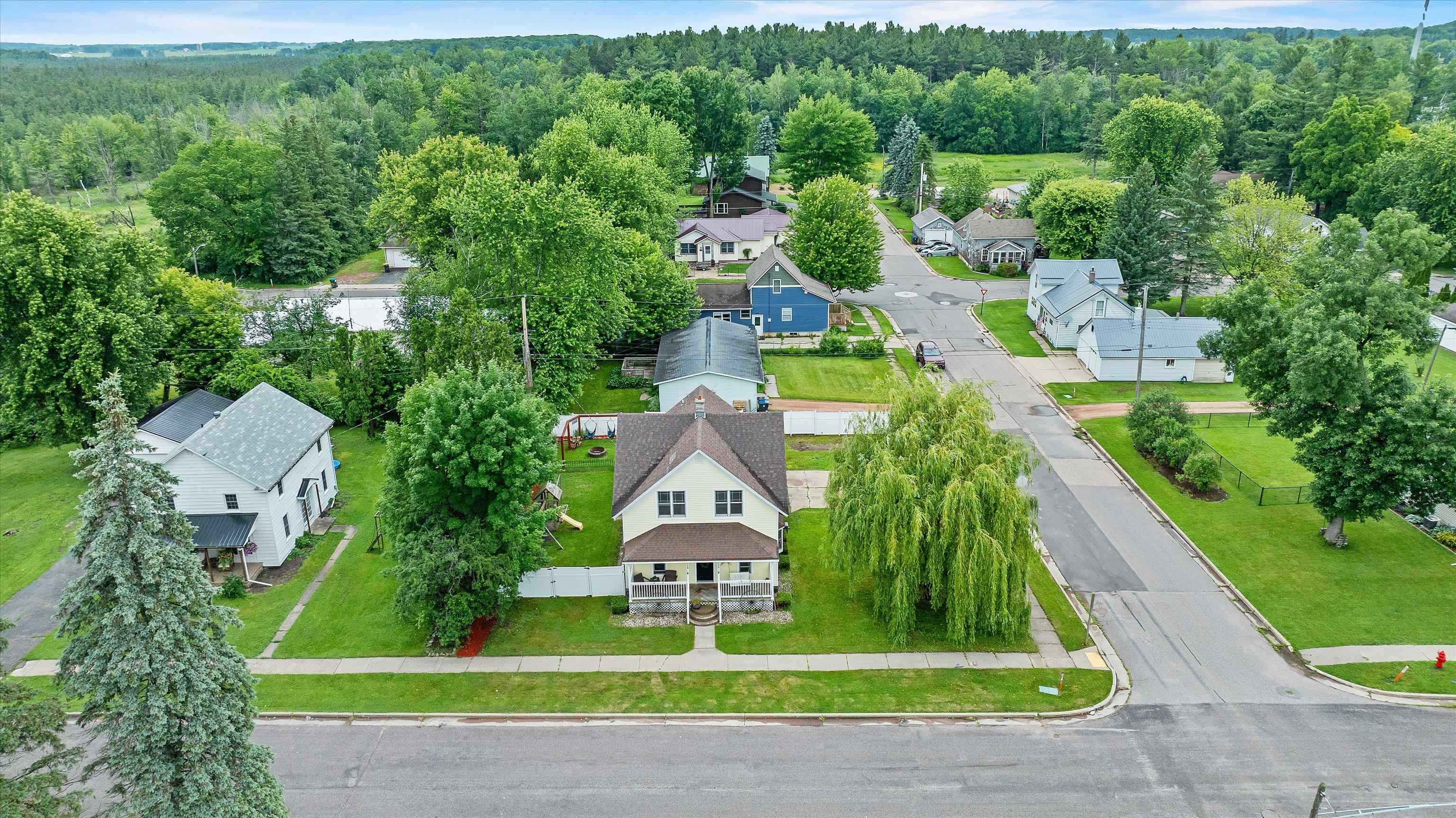 400 W MAIN STREET, Spencer, Wisconsin 54479, 3 Bedrooms Bedrooms, ,2 BathroomsBathrooms,Residential,For Sale,400 W MAIN STREET,22603021