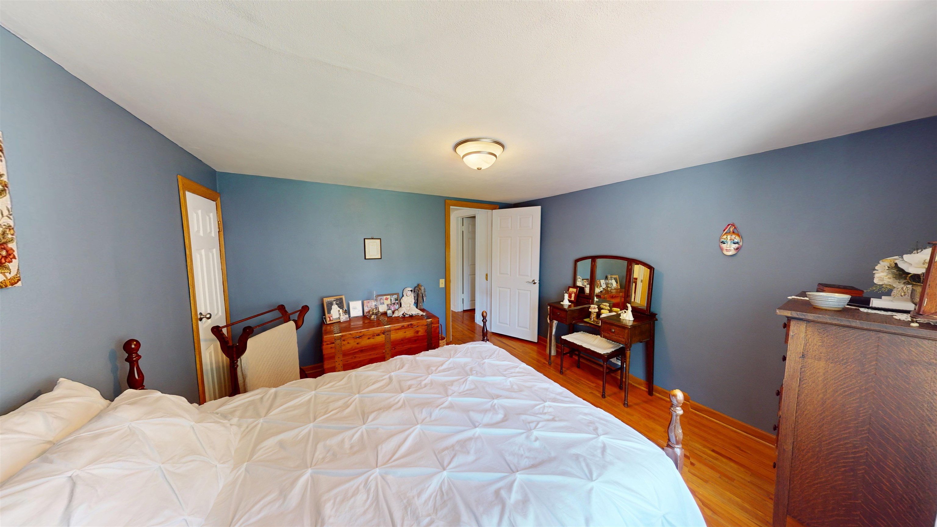 1011 W PARK STREET, Marshfield, Wisconsin 54449, 3 Bedrooms Bedrooms, ,1 BathroomBathrooms,Residential,For Sale,1011 W PARK STREET,22603029