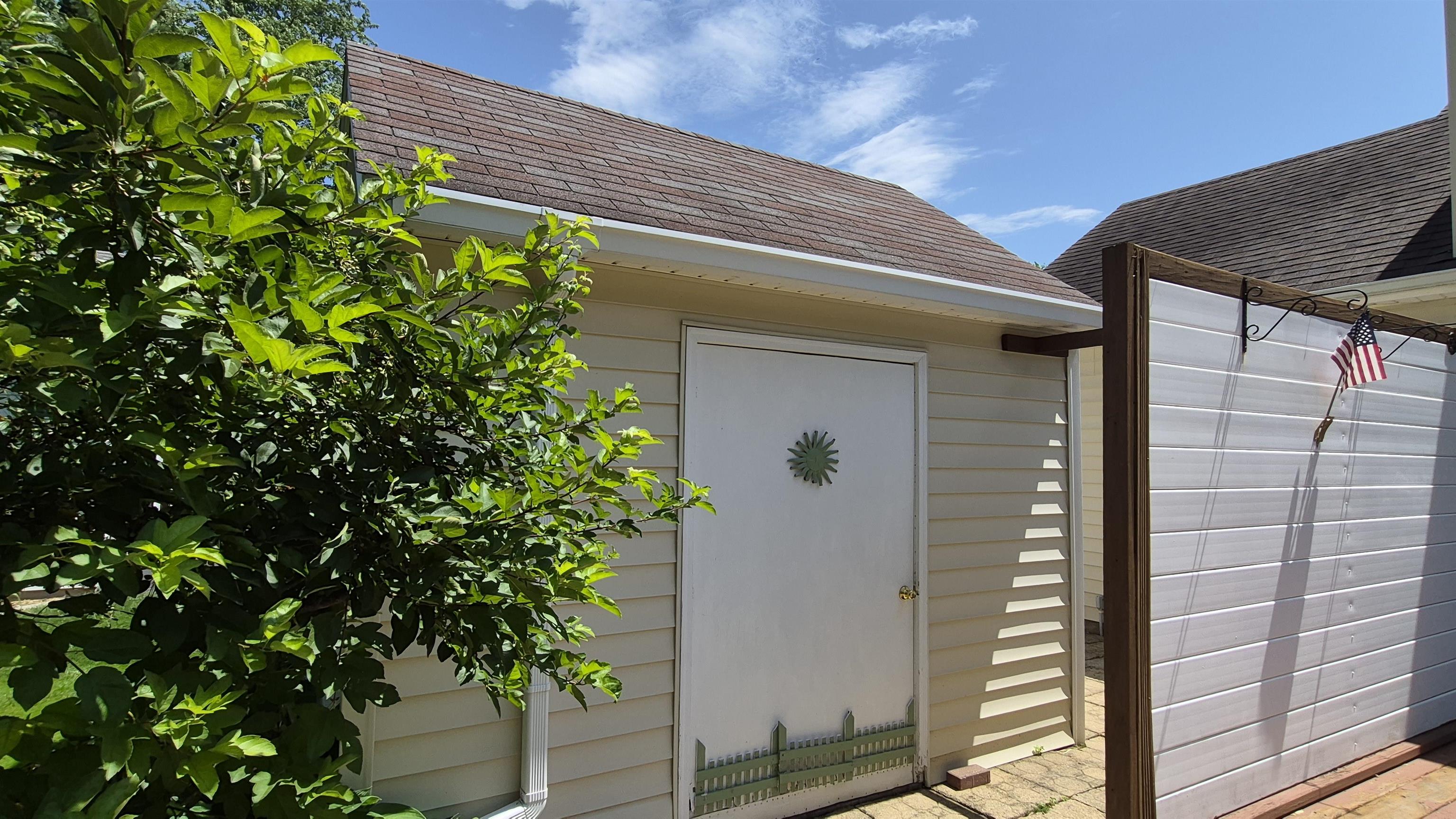 1011 W PARK STREET, Marshfield, Wisconsin 54449, 3 Bedrooms Bedrooms, ,1 BathroomBathrooms,Residential,For Sale,1011 W PARK STREET,22603029