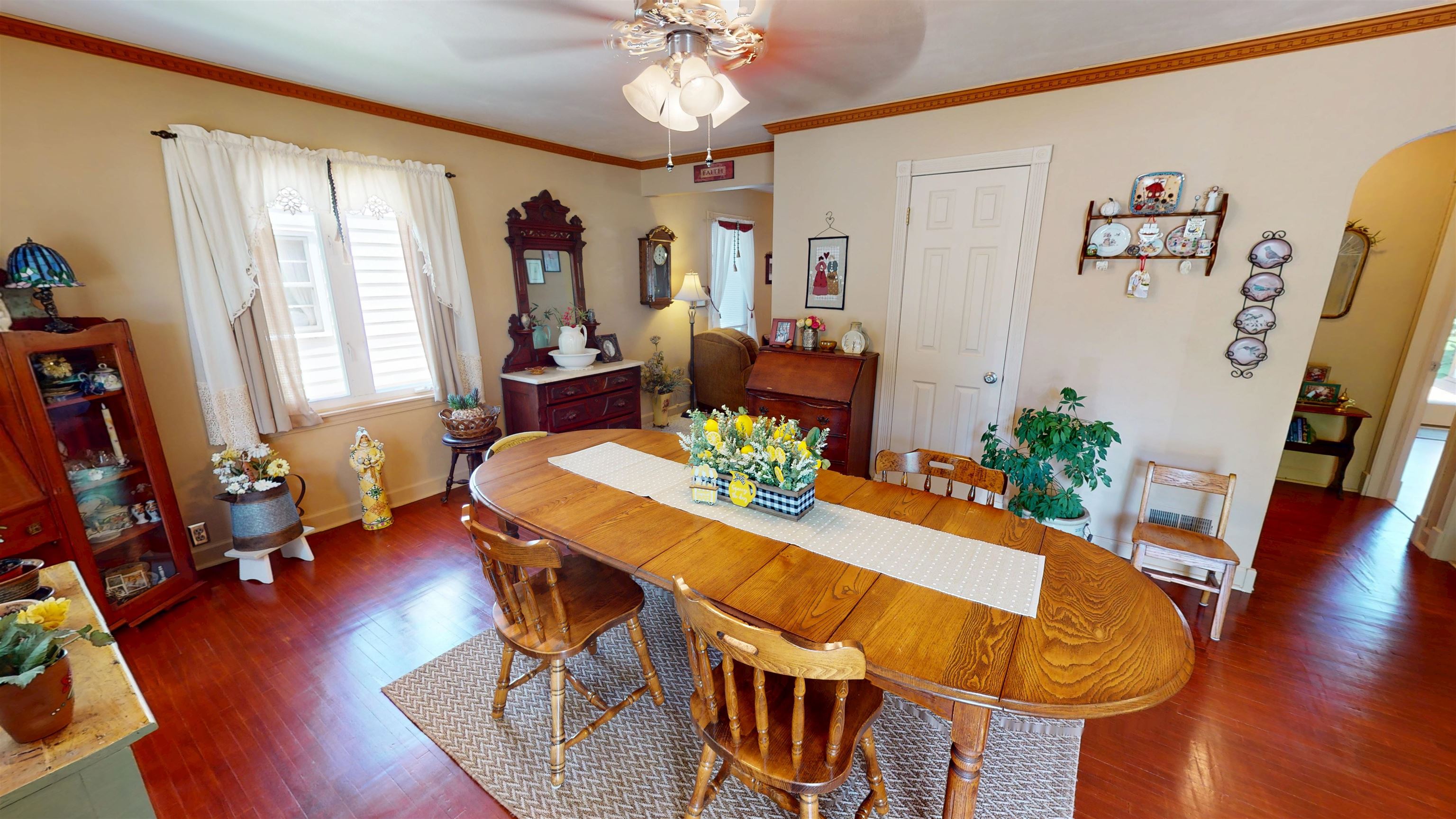 1011 W PARK STREET, Marshfield, Wisconsin 54449, 3 Bedrooms Bedrooms, ,1 BathroomBathrooms,Residential,For Sale,1011 W PARK STREET,22603029