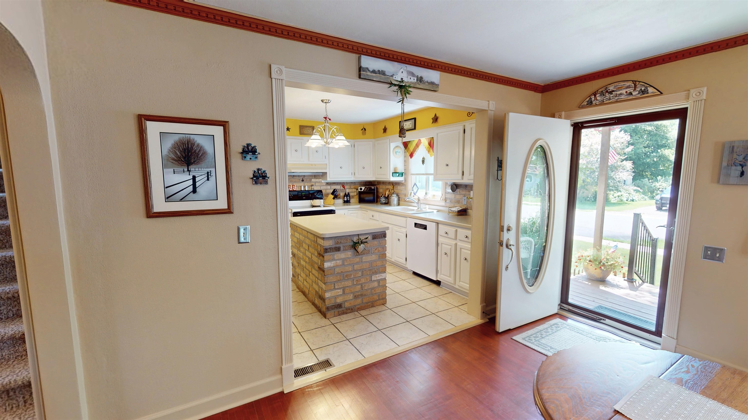 1011 W PARK STREET, Marshfield, Wisconsin 54449, 3 Bedrooms Bedrooms, ,1 BathroomBathrooms,Residential,For Sale,1011 W PARK STREET,22603029