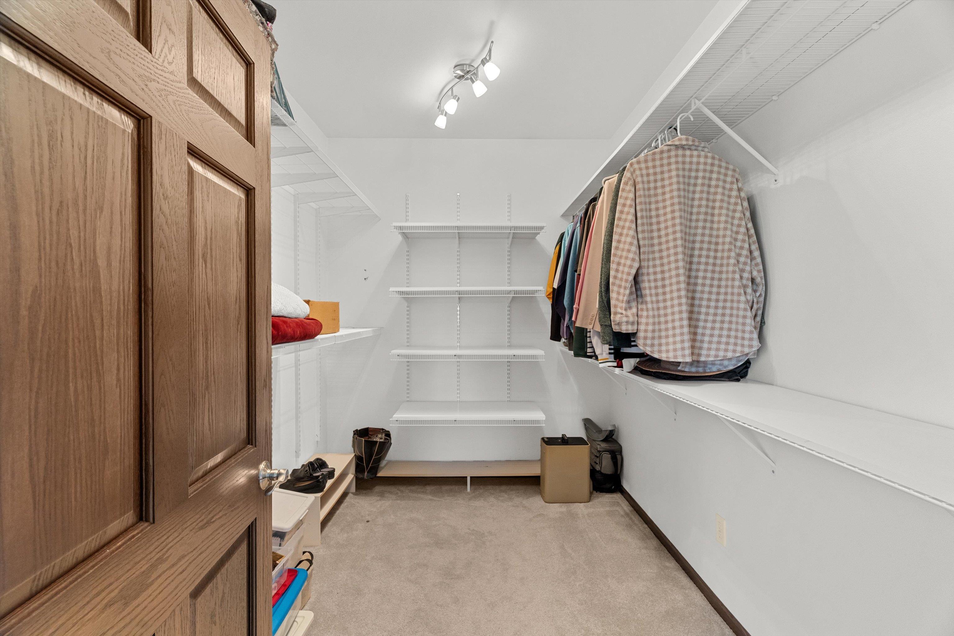 8072 MILL CREEK ROAD, Marshfield, Wisconsin 54449, 3 Bedrooms Bedrooms, ,3 BathroomsBathrooms,Residential,For Sale,8072 MILL CREEK ROAD,22603030