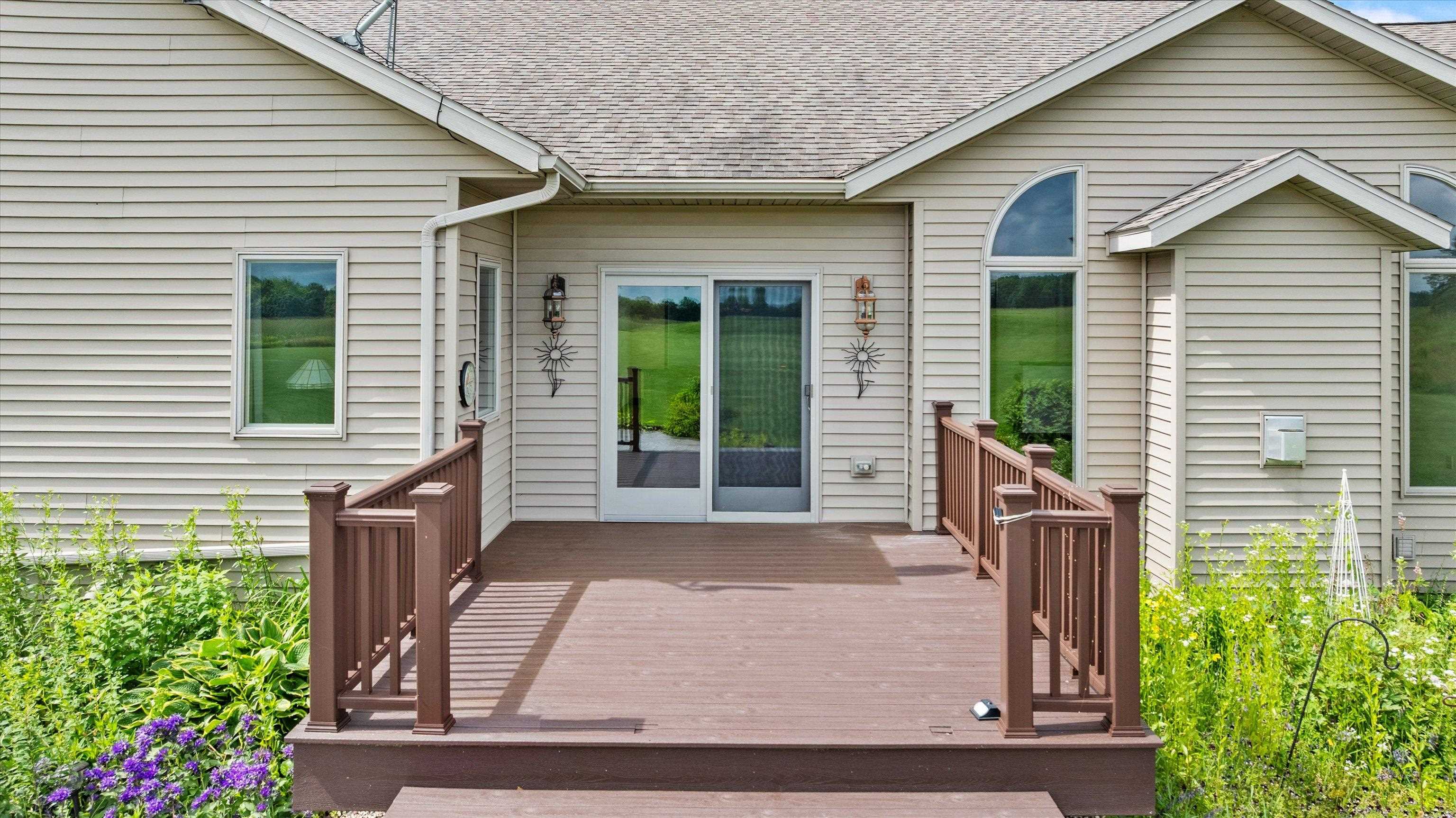 8072 MILL CREEK ROAD, Marshfield, Wisconsin 54449, 3 Bedrooms Bedrooms, ,3 BathroomsBathrooms,Residential,For Sale,8072 MILL CREEK ROAD,22603030