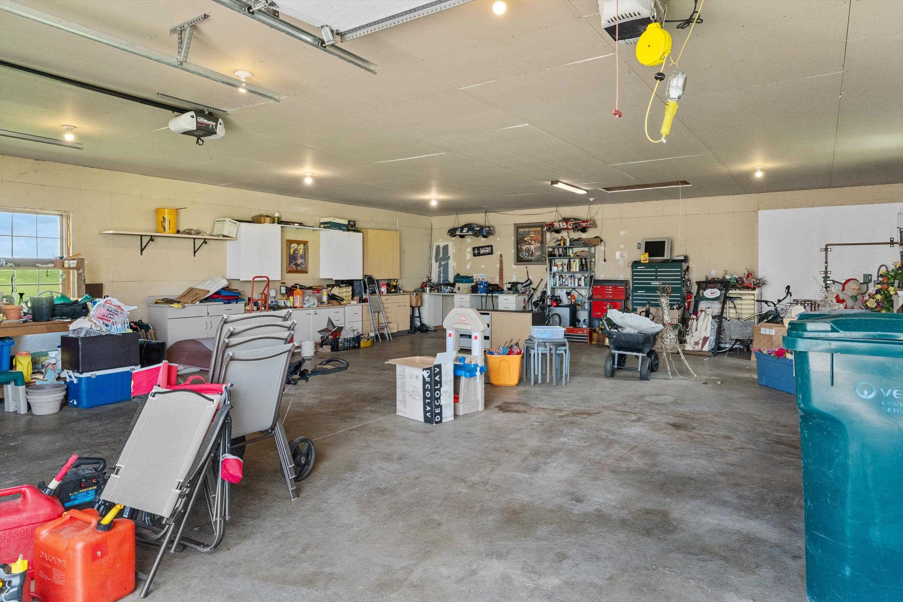 8072 MILL CREEK ROAD, Marshfield, Wisconsin 54449, 3 Bedrooms Bedrooms, ,3 BathroomsBathrooms,Residential,For Sale,8072 MILL CREEK ROAD,22603030