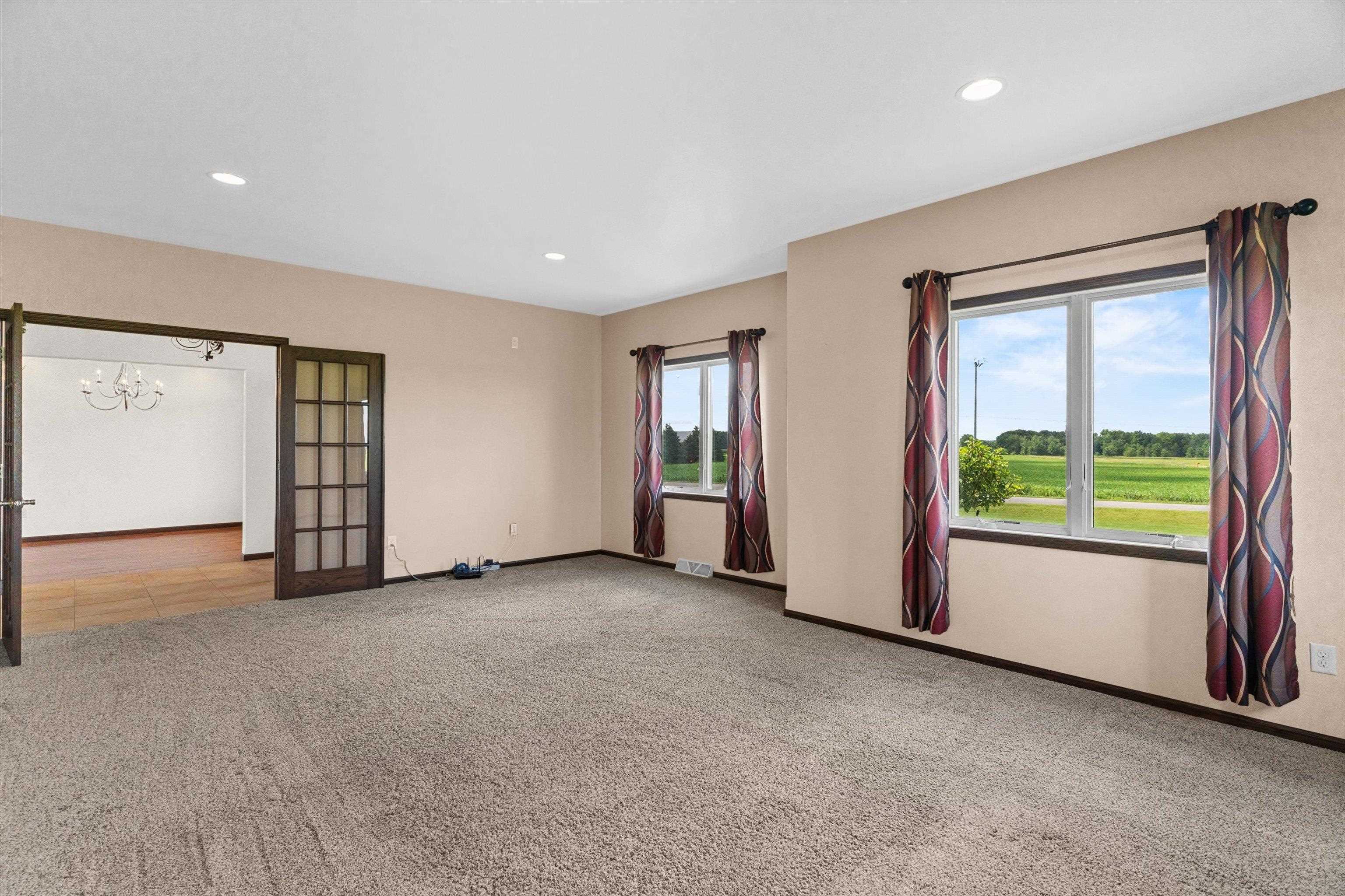 8072 MILL CREEK ROAD, Marshfield, Wisconsin 54449, 3 Bedrooms Bedrooms, ,3 BathroomsBathrooms,Residential,For Sale,8072 MILL CREEK ROAD,22603030