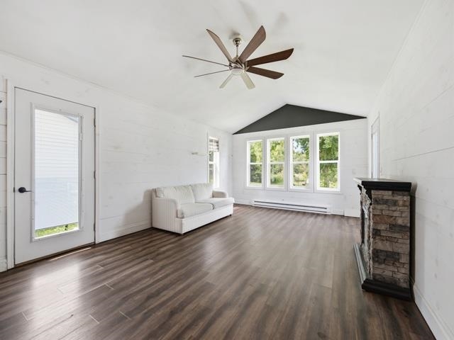 419 W MCMILLAN STREET, Marshfield, Wisconsin 54449, 2 Bedrooms Bedrooms, ,1 BathroomBathrooms,Residential,For Sale,419 W MCMILLAN STREET,22603070