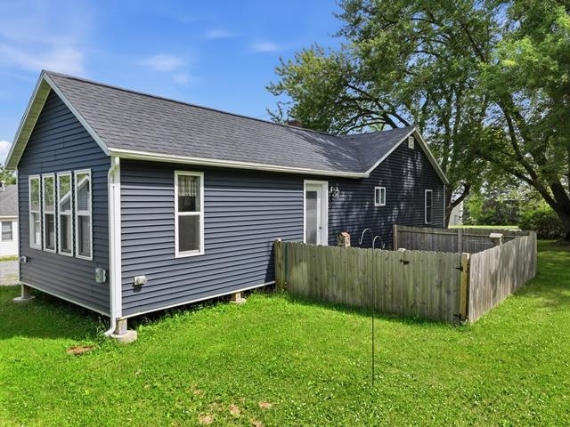 419 W MCMILLAN STREET, Marshfield, Wisconsin 54449, 2 Bedrooms Bedrooms, ,1 BathroomBathrooms,Residential,For Sale,419 W MCMILLAN STREET,22603070